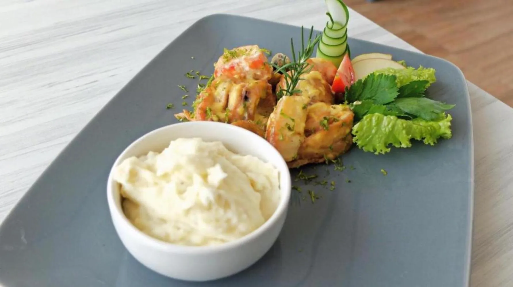 Food in Kapal Garden Hotel at Rekreasi Sengkaling