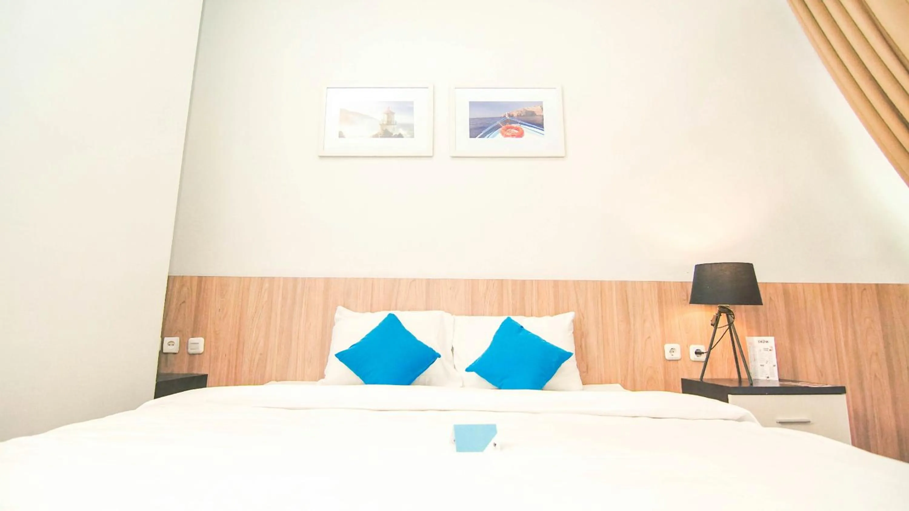 Bed in Kapal Garden Hotel at Rekreasi Sengkaling