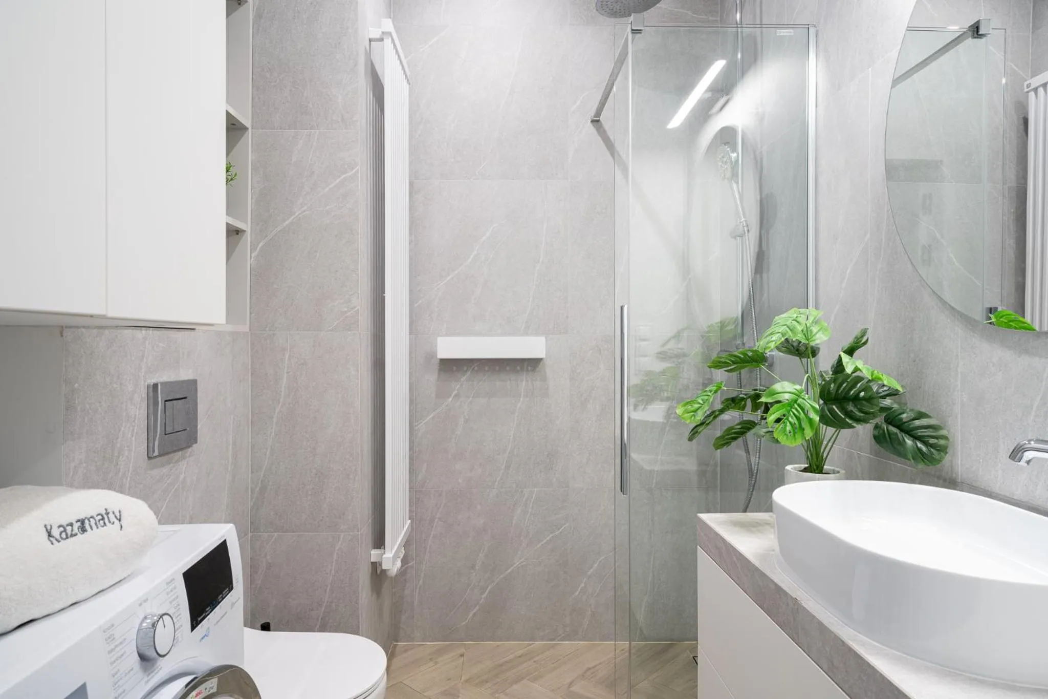 Shower in Absyntapart - Bulwar Staromiejski