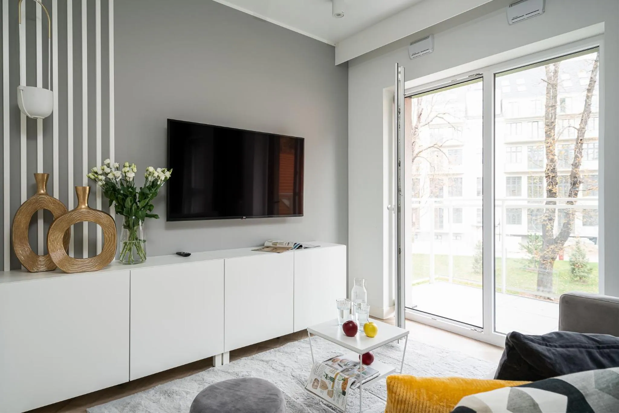 TV and multimedia in Absyntapart - Bulwar Staromiejski