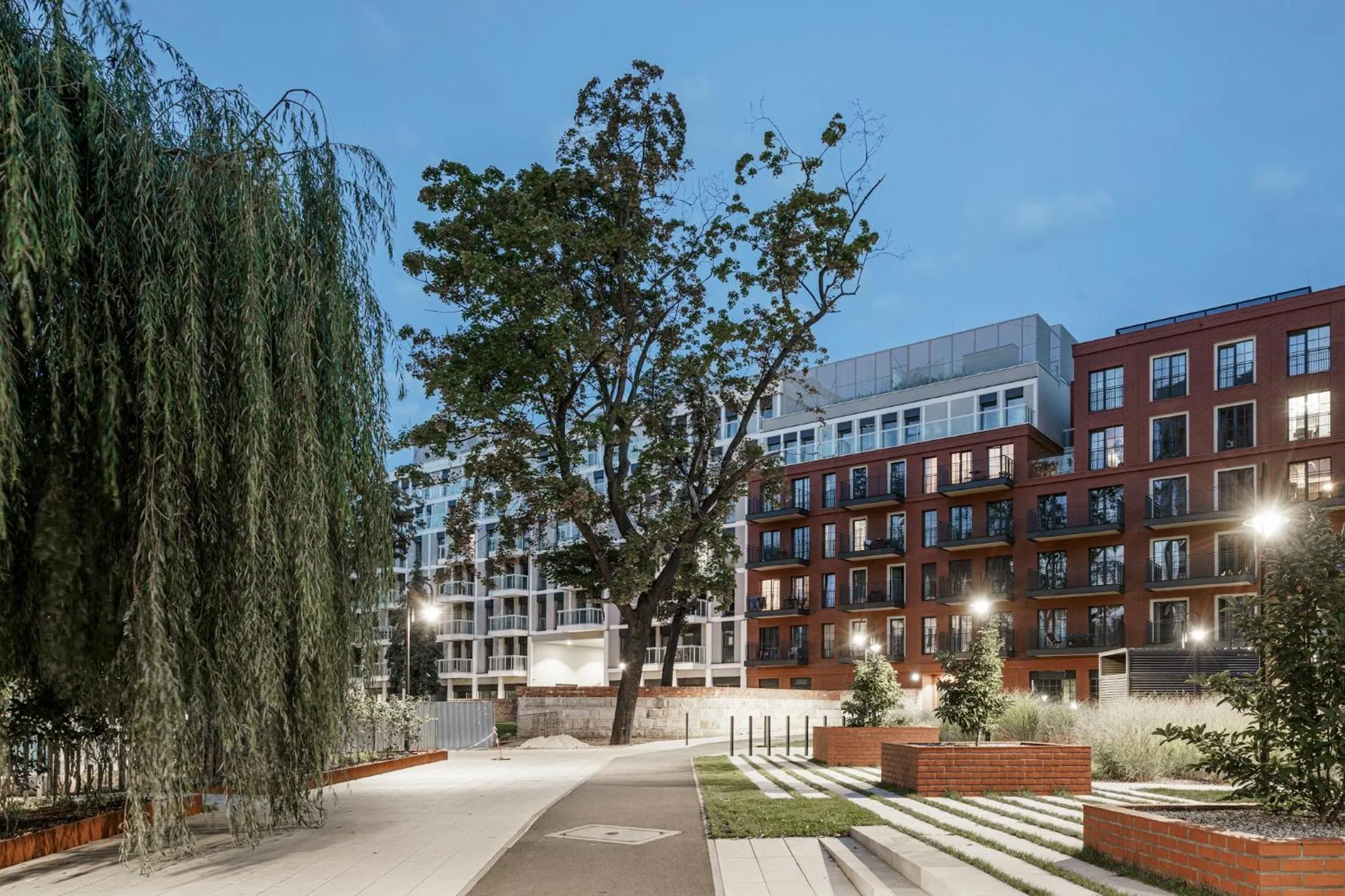 Property building in Absyntapart - Bulwar Staromiejski