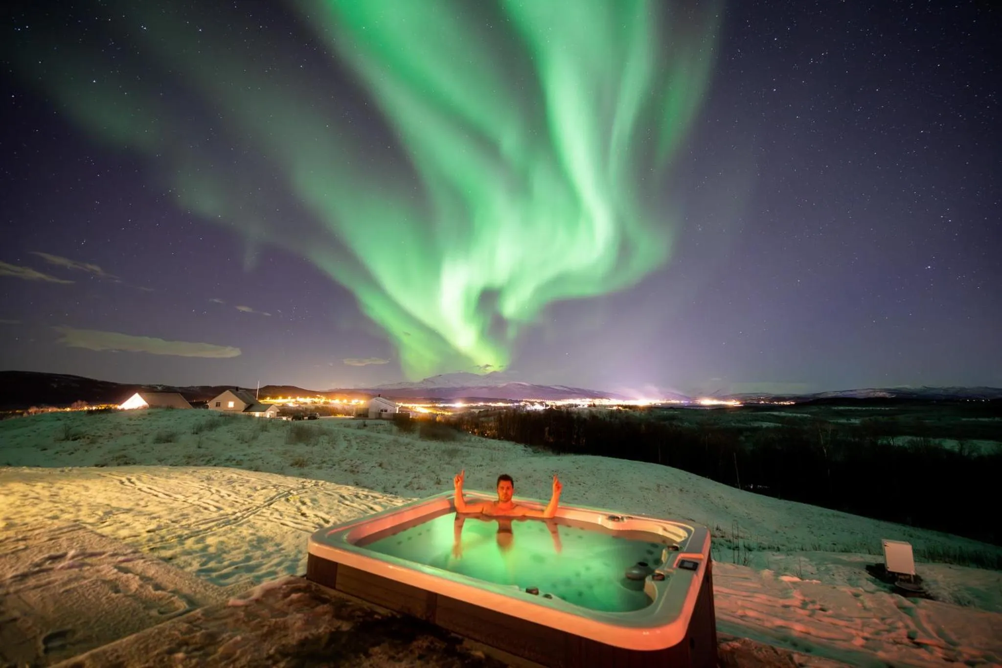 Night in Aurora Borealis Observatory