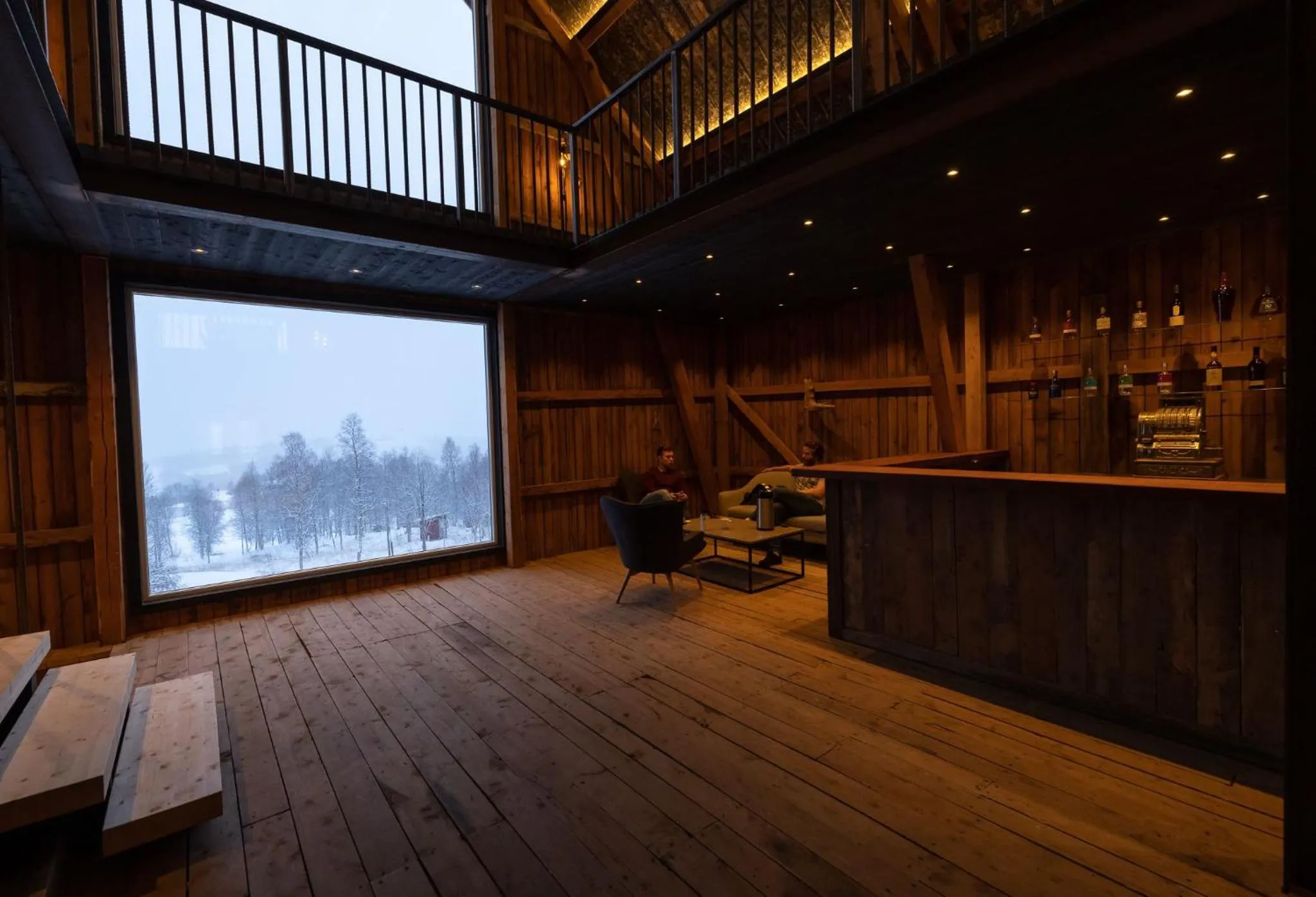 Restaurant/places to eat in Aurora Borealis Observatory