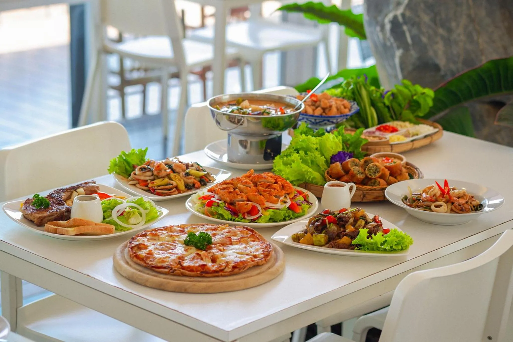 Restaurant/places to eat in Chiangkhan River Mountain Resort