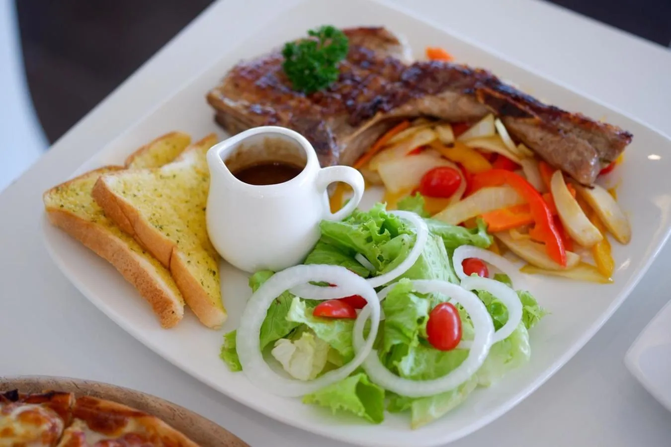 Food and drinks in Chiangkhan River Mountain Resort