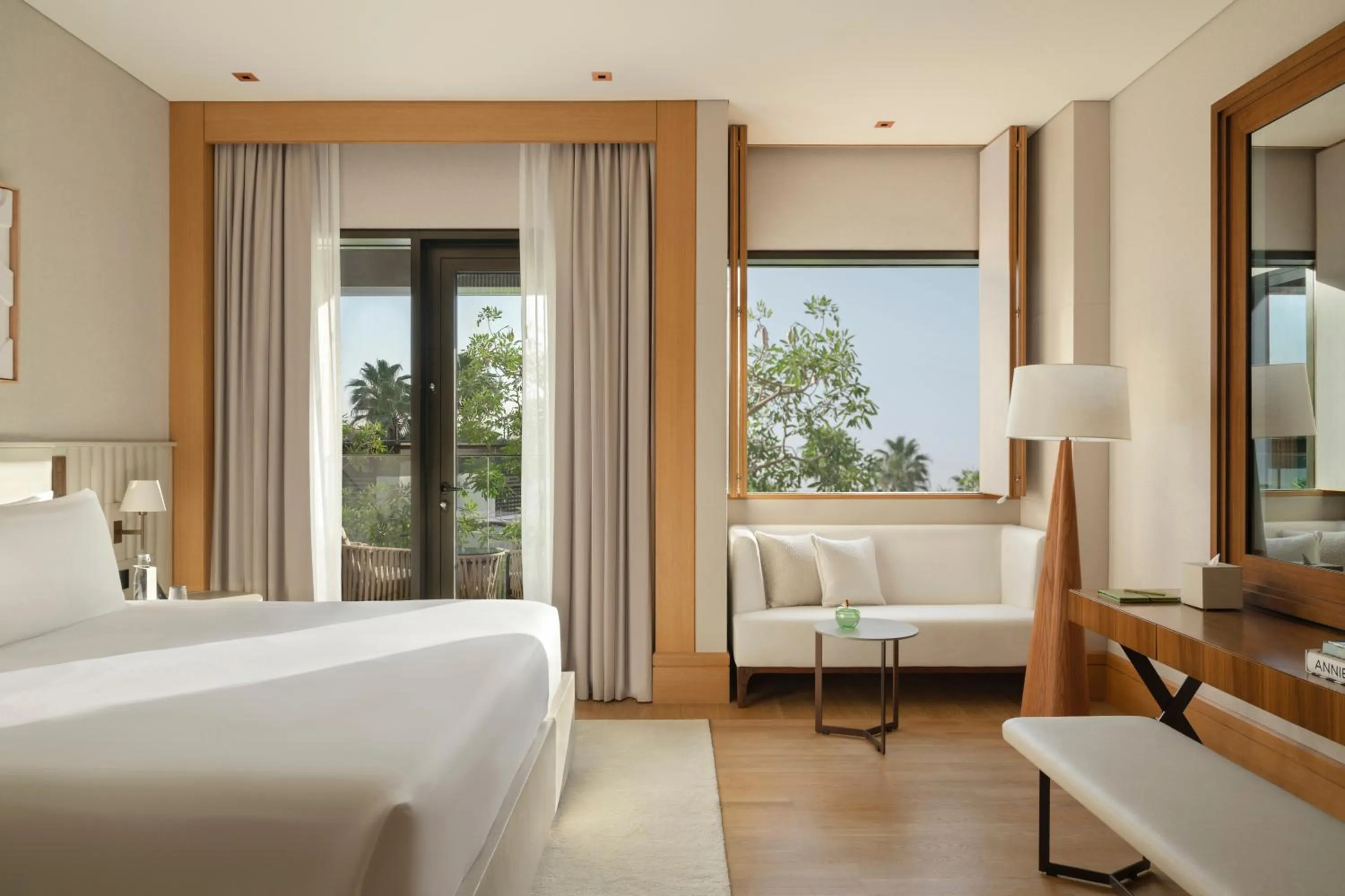 View (from property/room), Bed in Delano Dubai at Bluewaters
