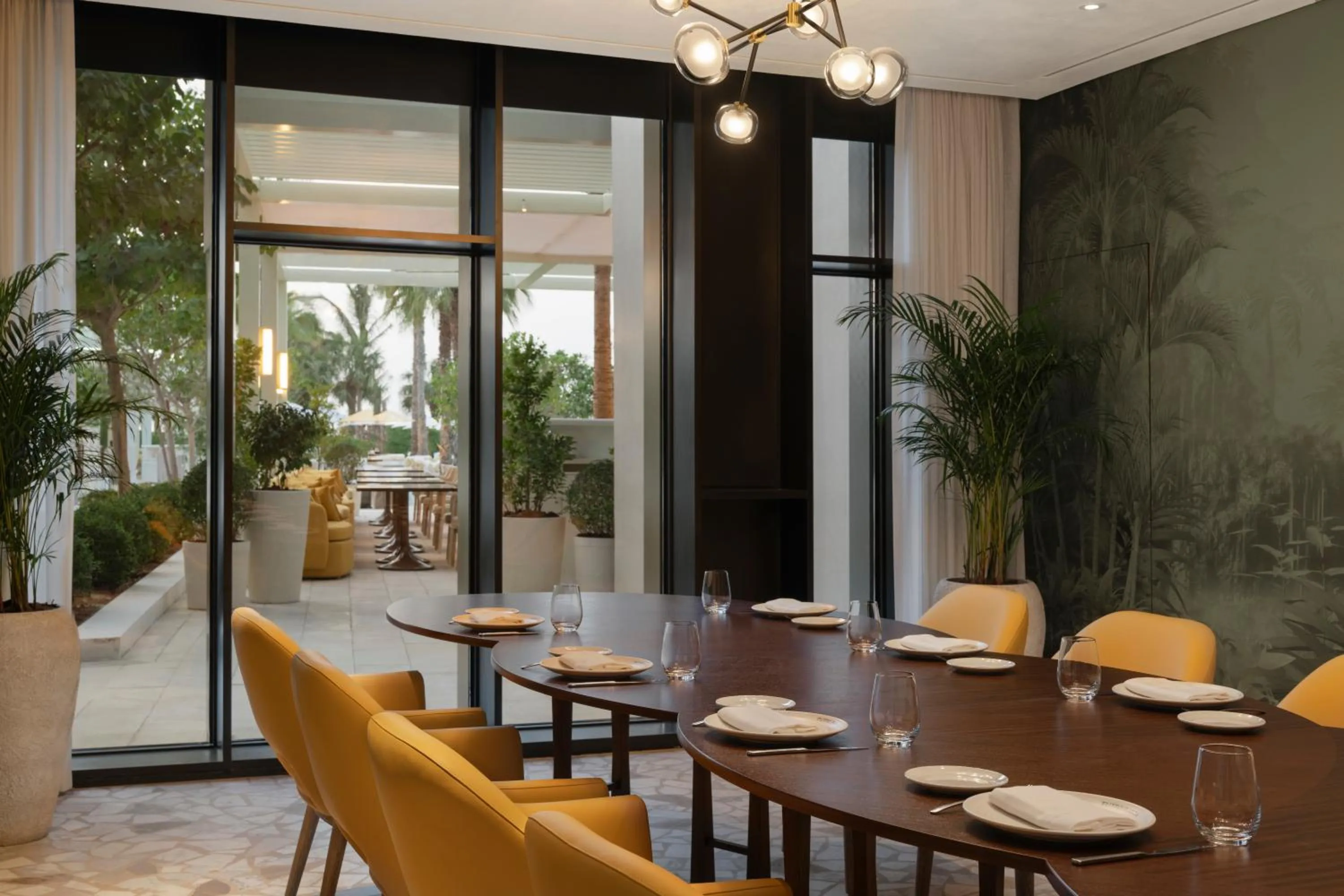 Restaurant/places to eat in Delano Dubai at Bluewaters