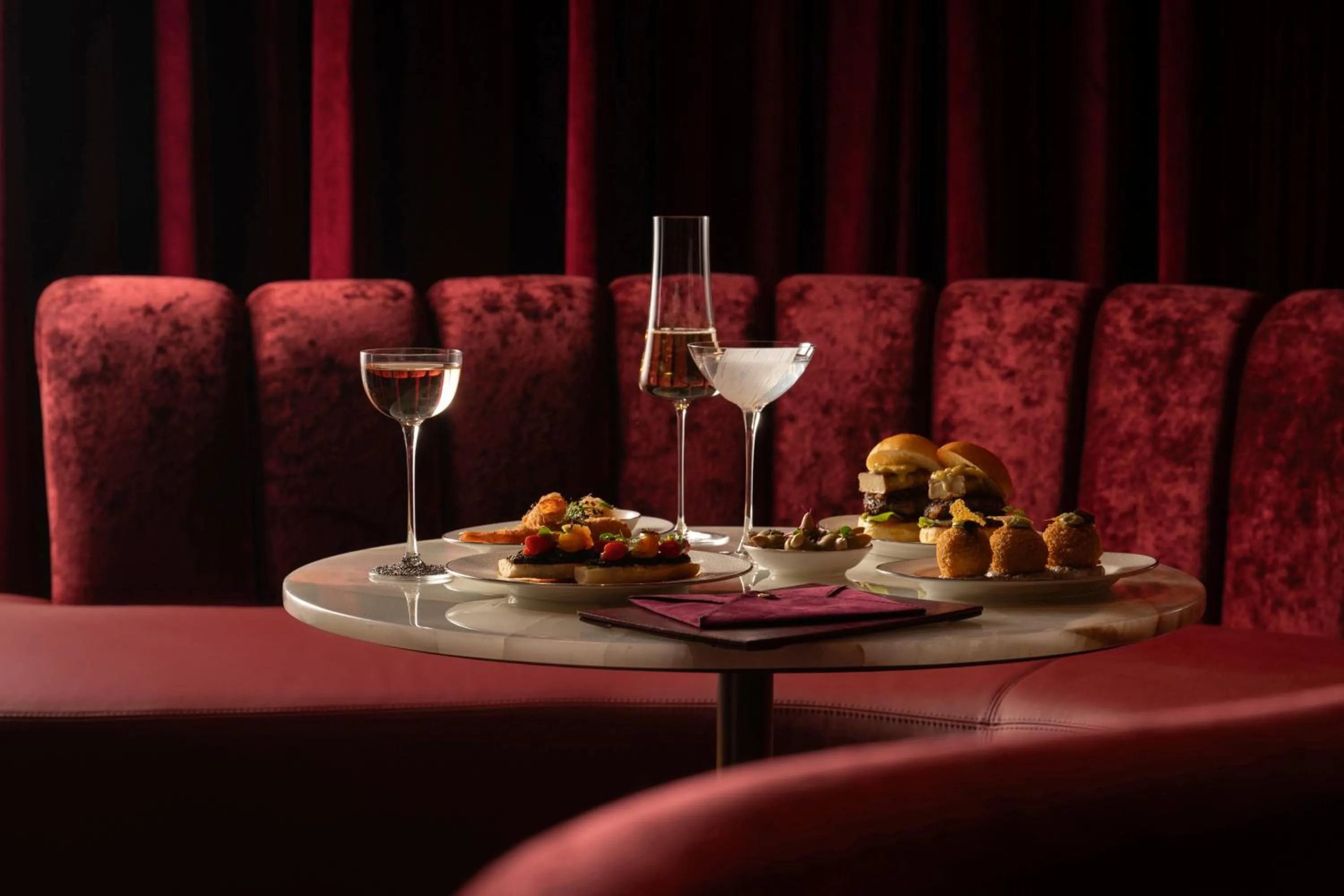 Restaurant/places to eat in Delano Dubai at Bluewaters