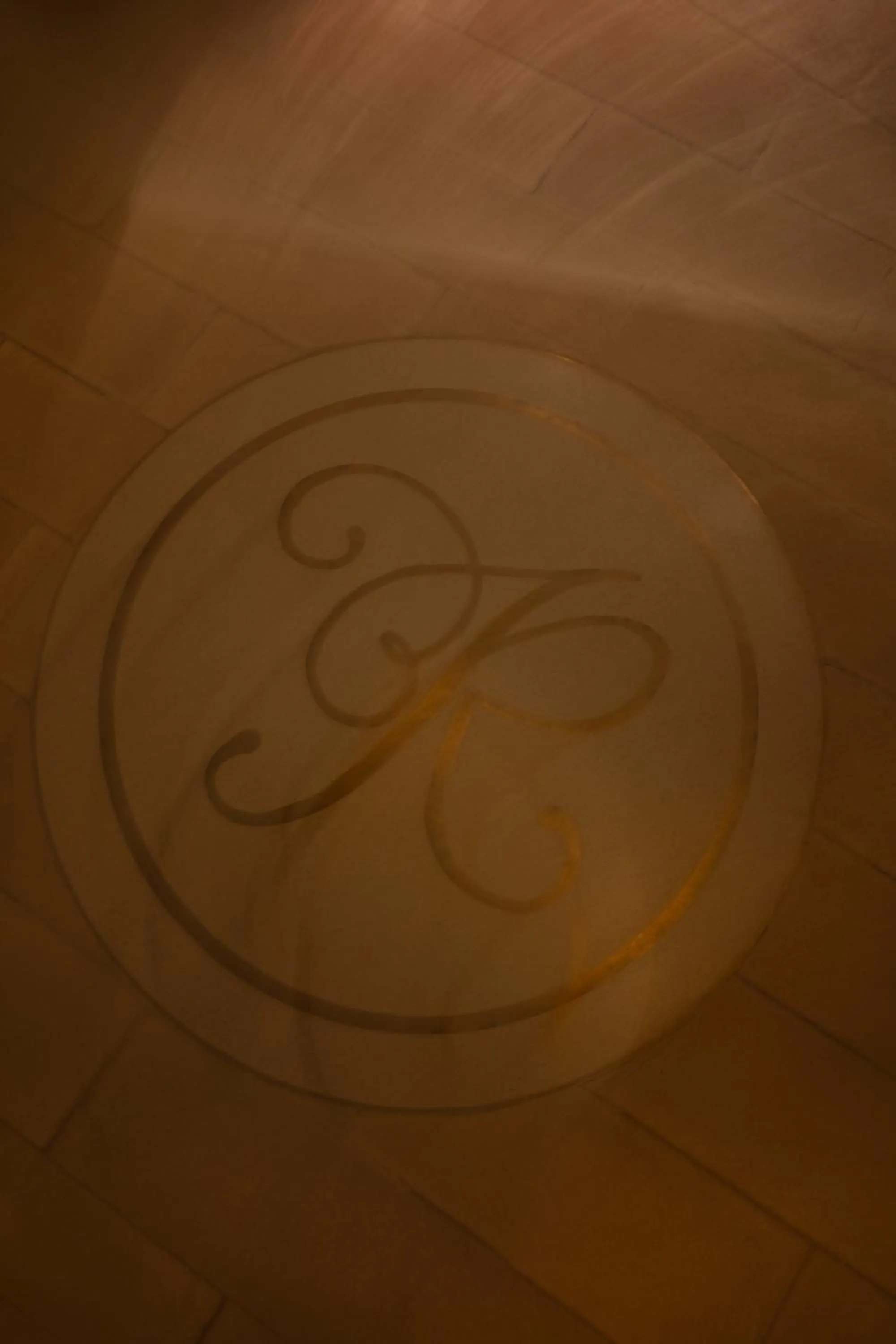 Lounge or bar in Delano Dubai at Bluewaters