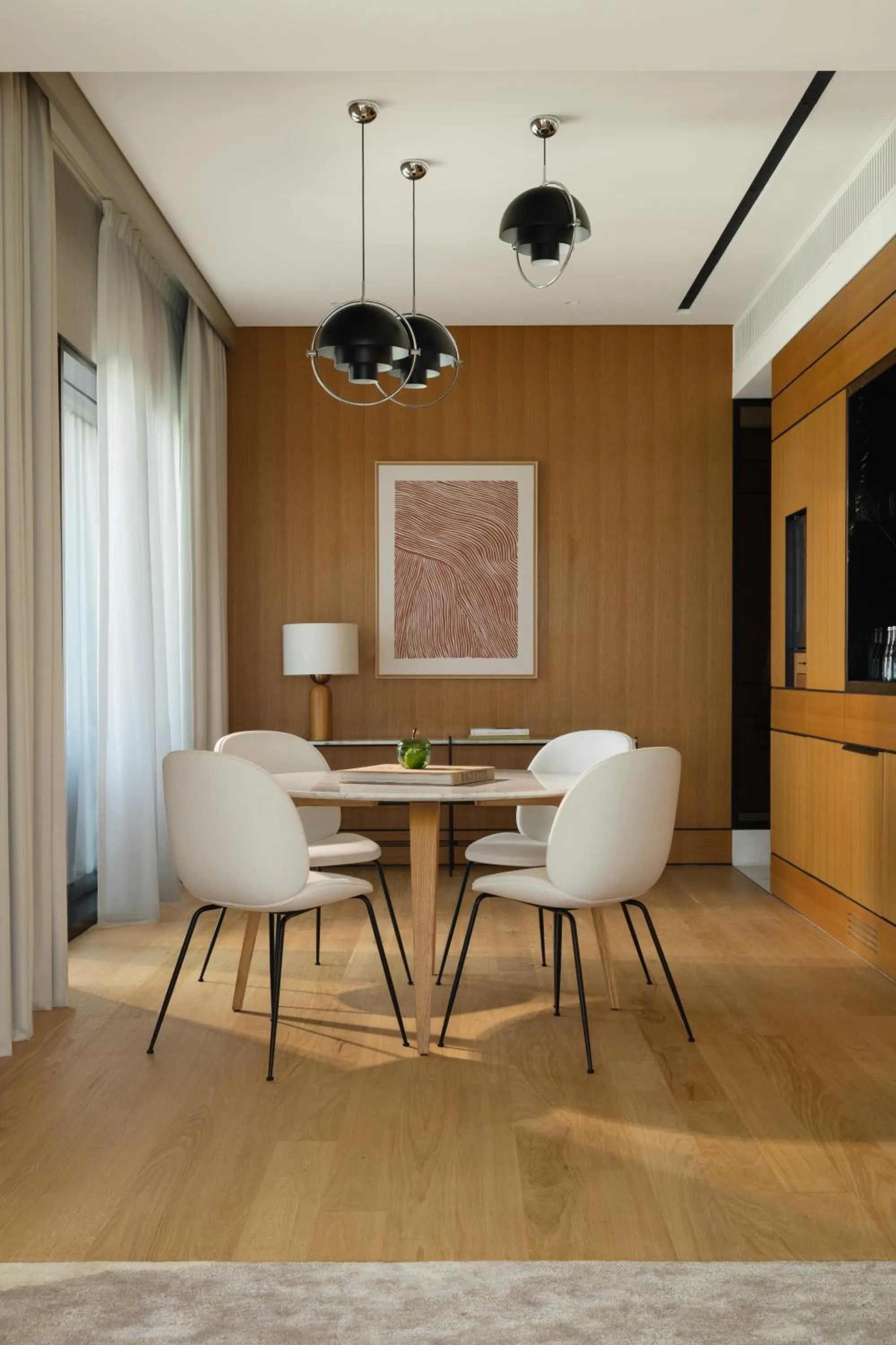 Dining area in Delano Dubai at Bluewaters