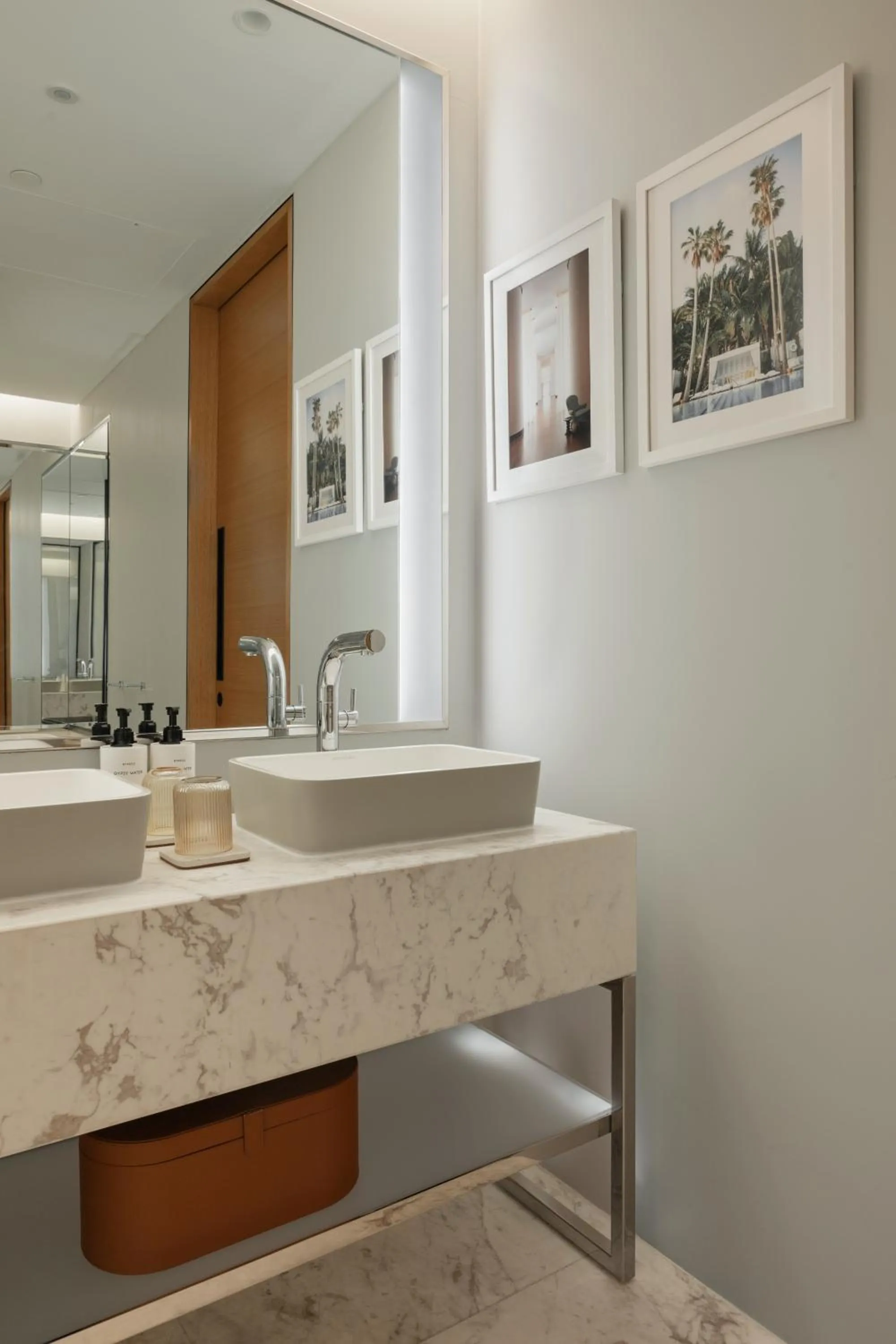 Bathroom in Delano Dubai at Bluewaters