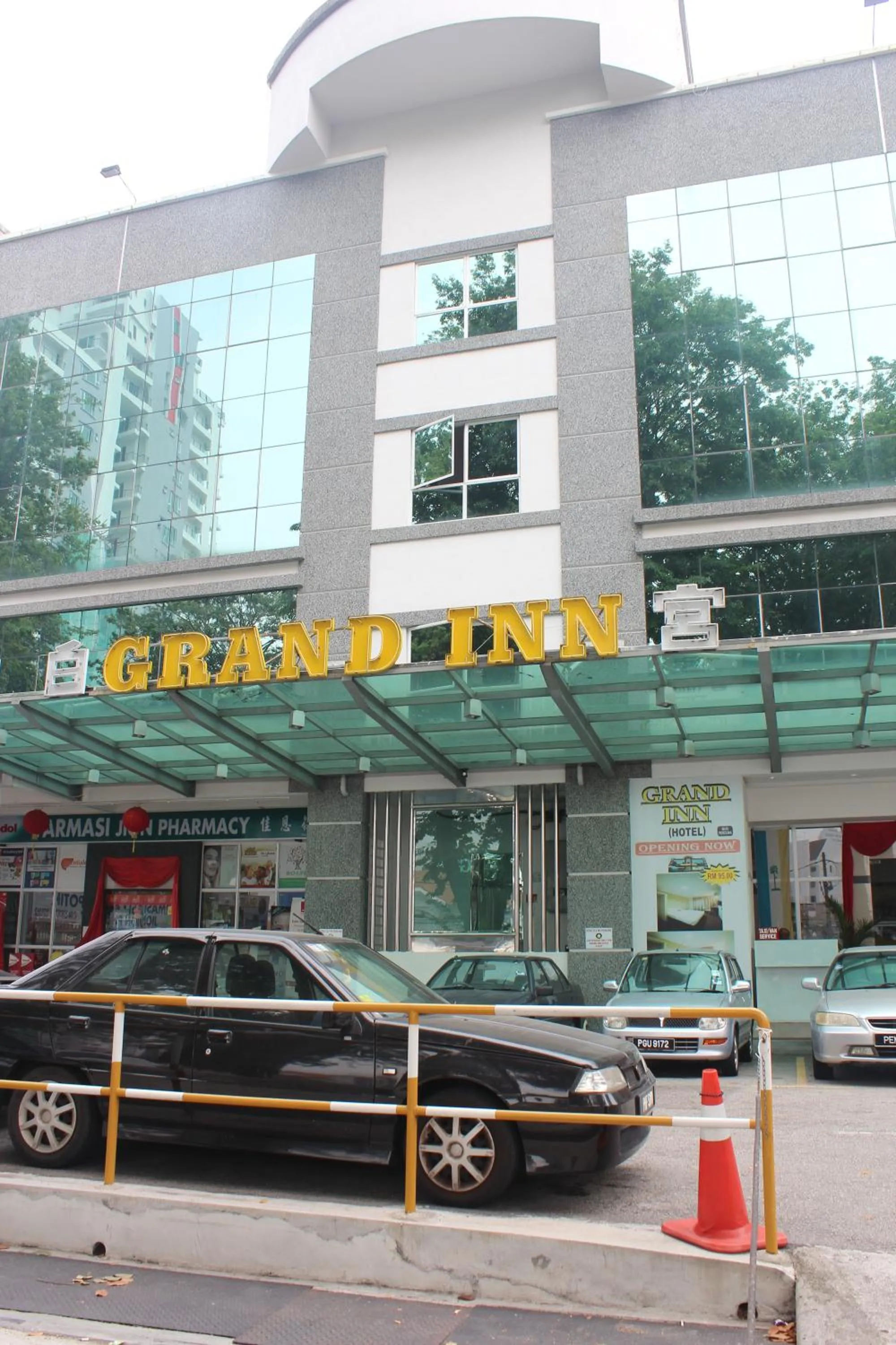 Property building in Grand Inn Hotel - Macalister Road
