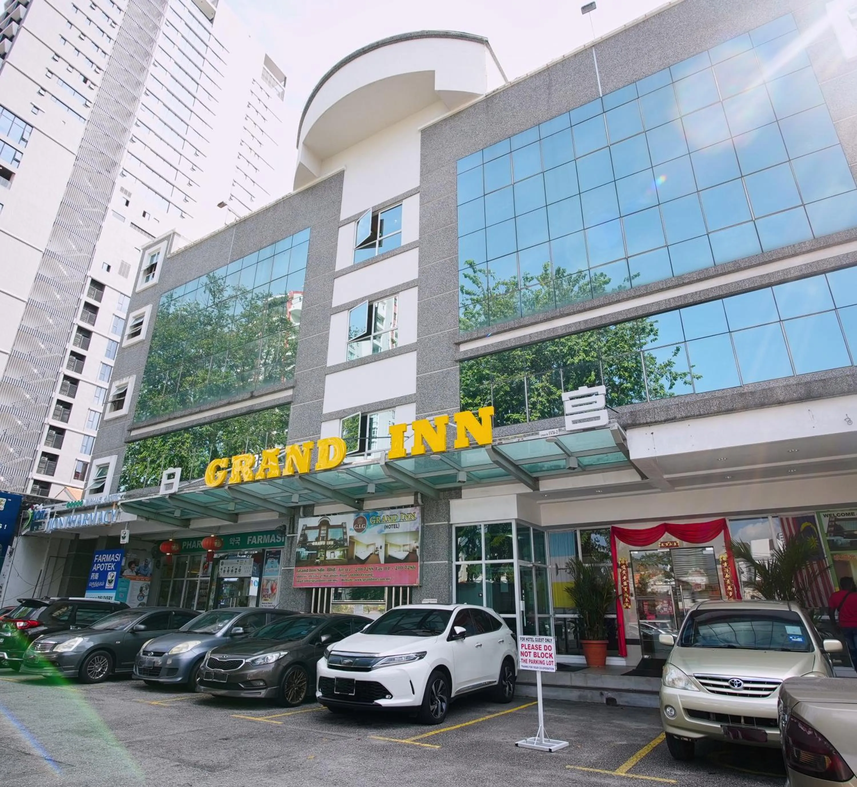 Property building in Grand Inn Hotel - Macalister Road