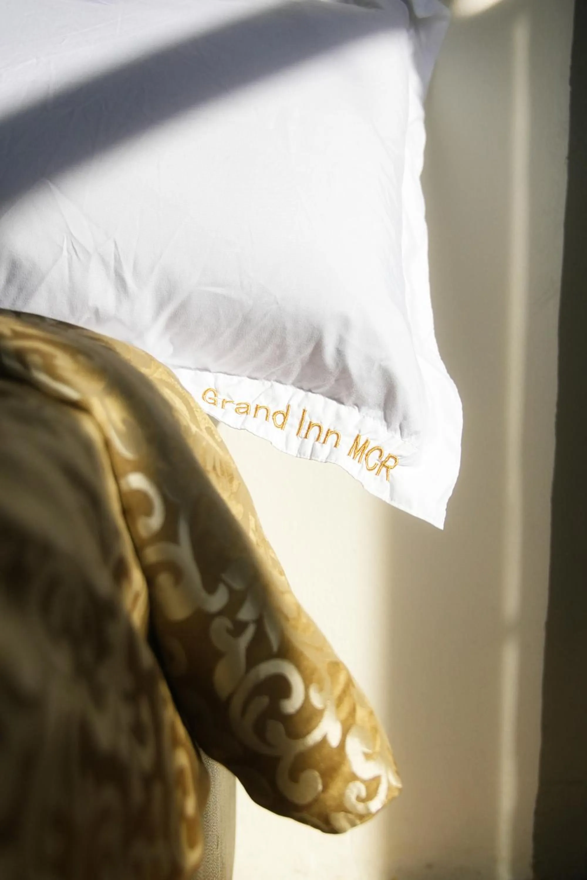 Bedroom, Bed in Grand Inn Hotel - Macalister Road