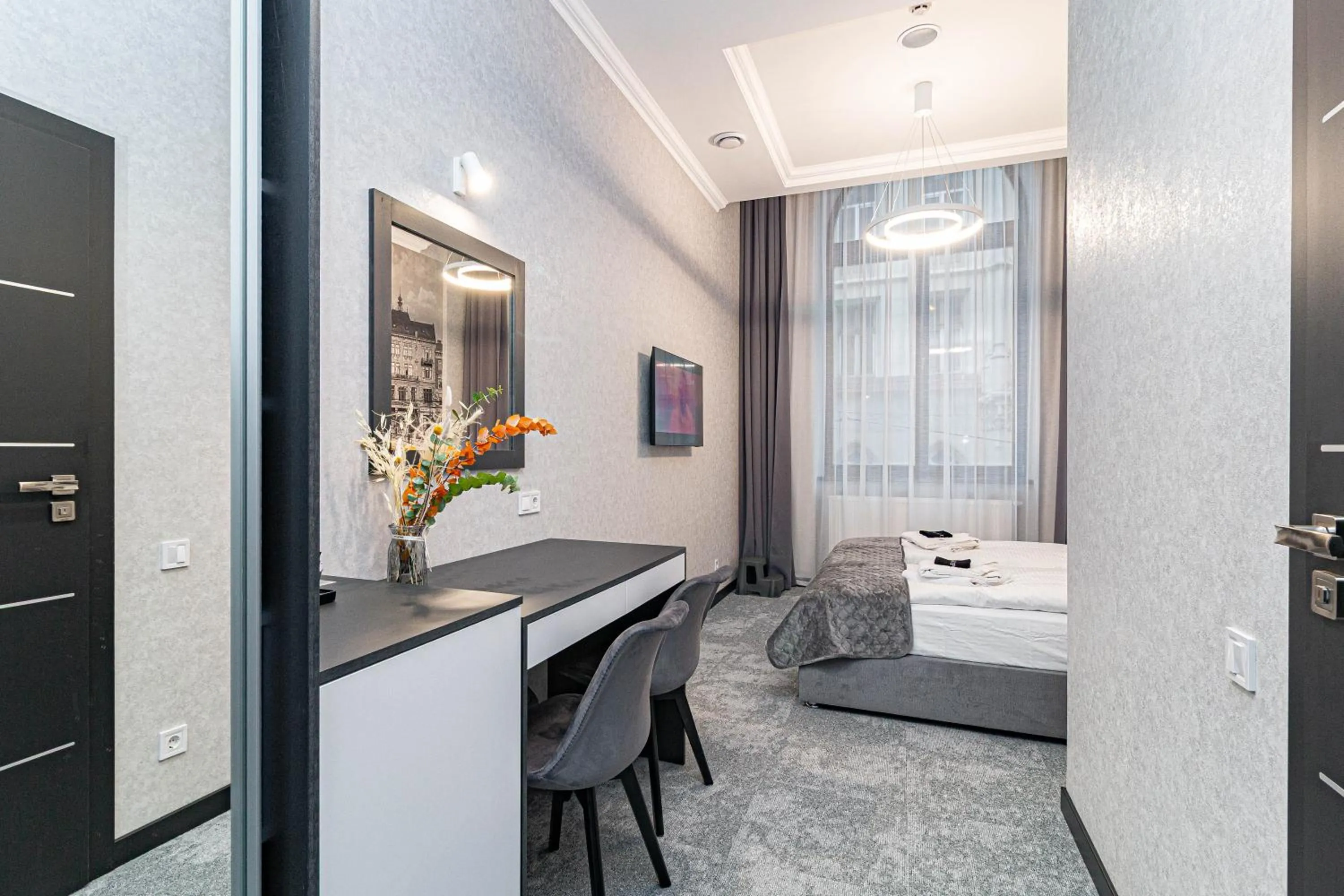 Bed in Opera Passage Hotel & Apartments