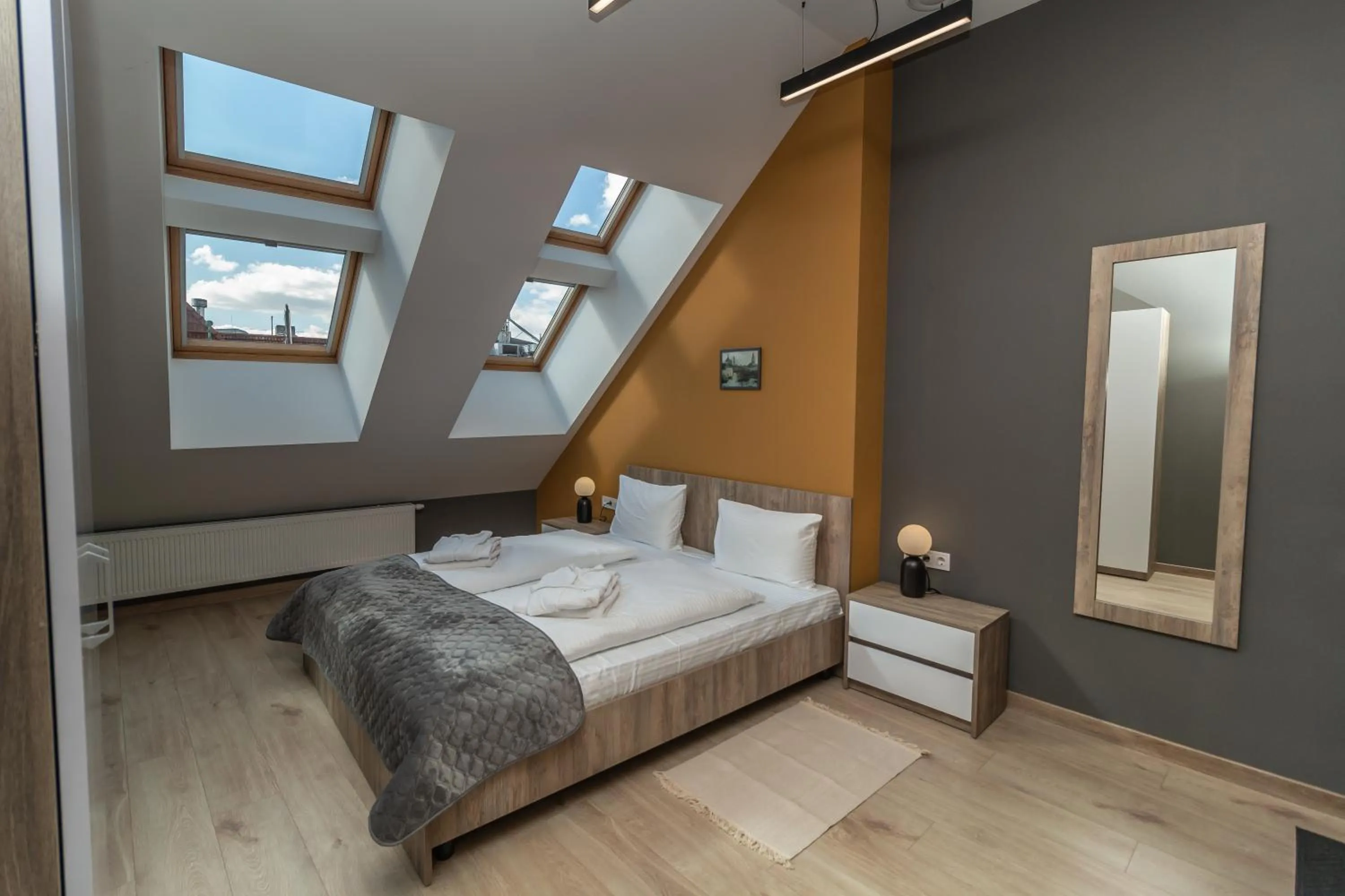 Bed in Opera Passage Hotel & Apartments