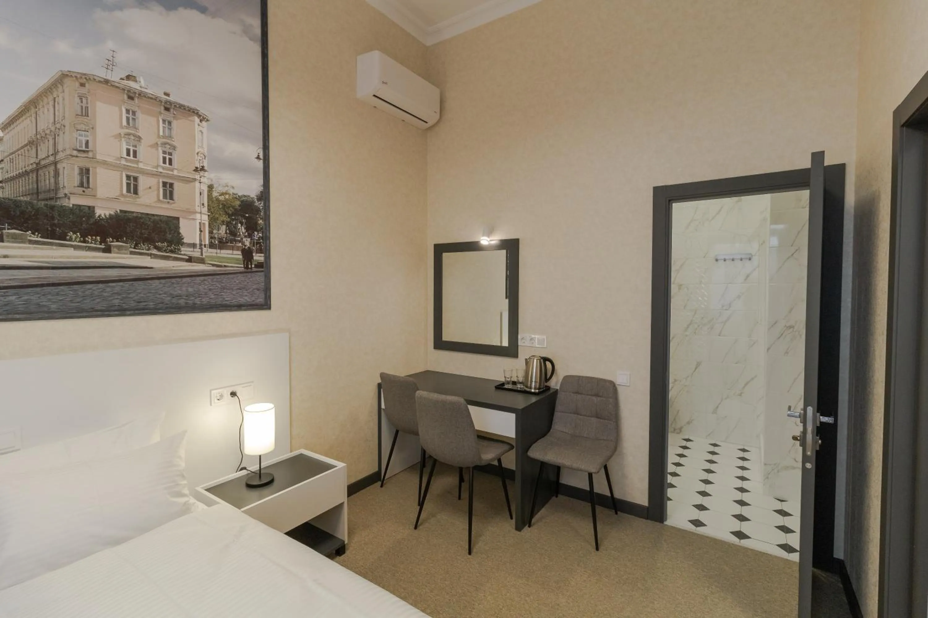 Photo of the whole room, Bed in Opera Passage Hotel & Apartments