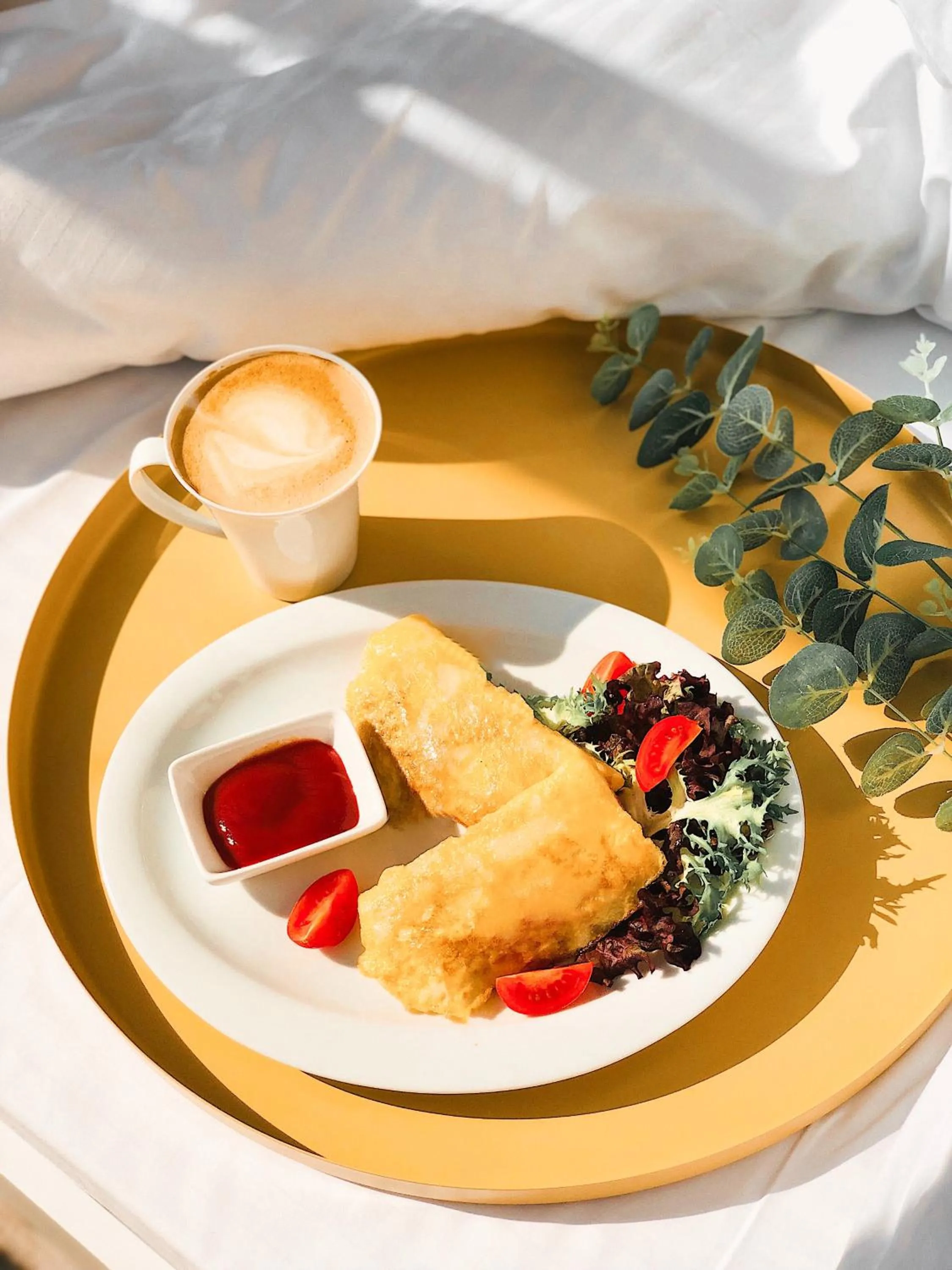 Buffet breakfast in Opera Passage Hotel & Apartments