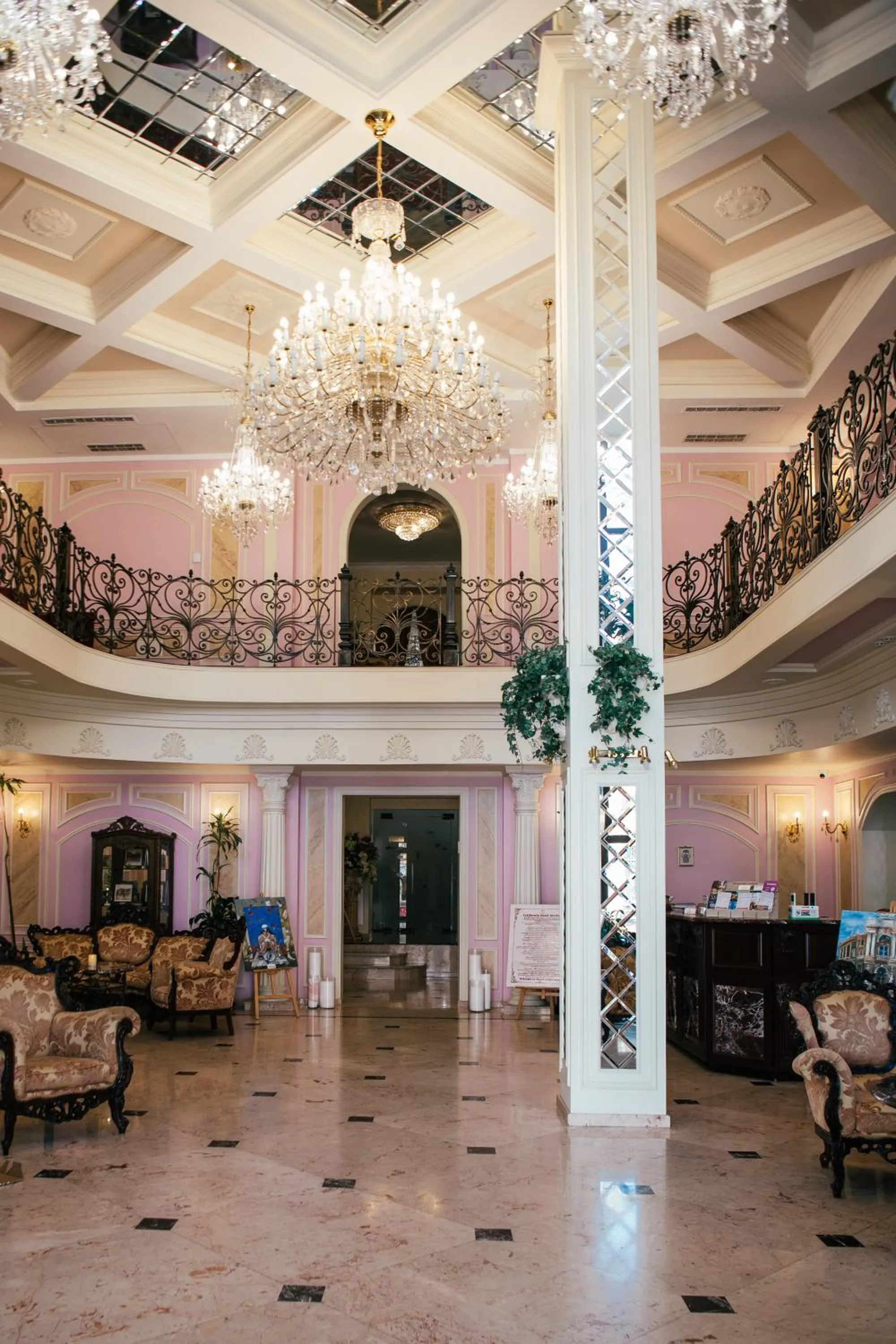 Property building in Boutique Hotel California