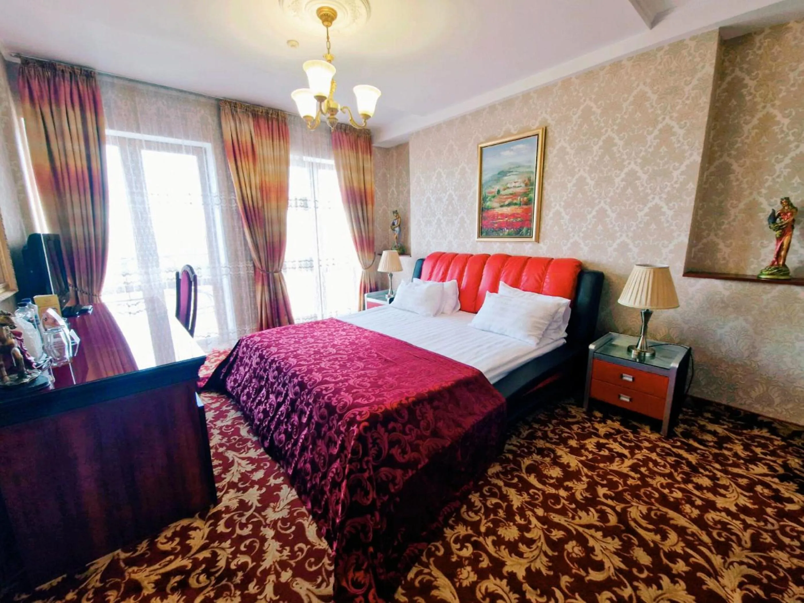 Bedroom, Bed in Boutique Hotel California