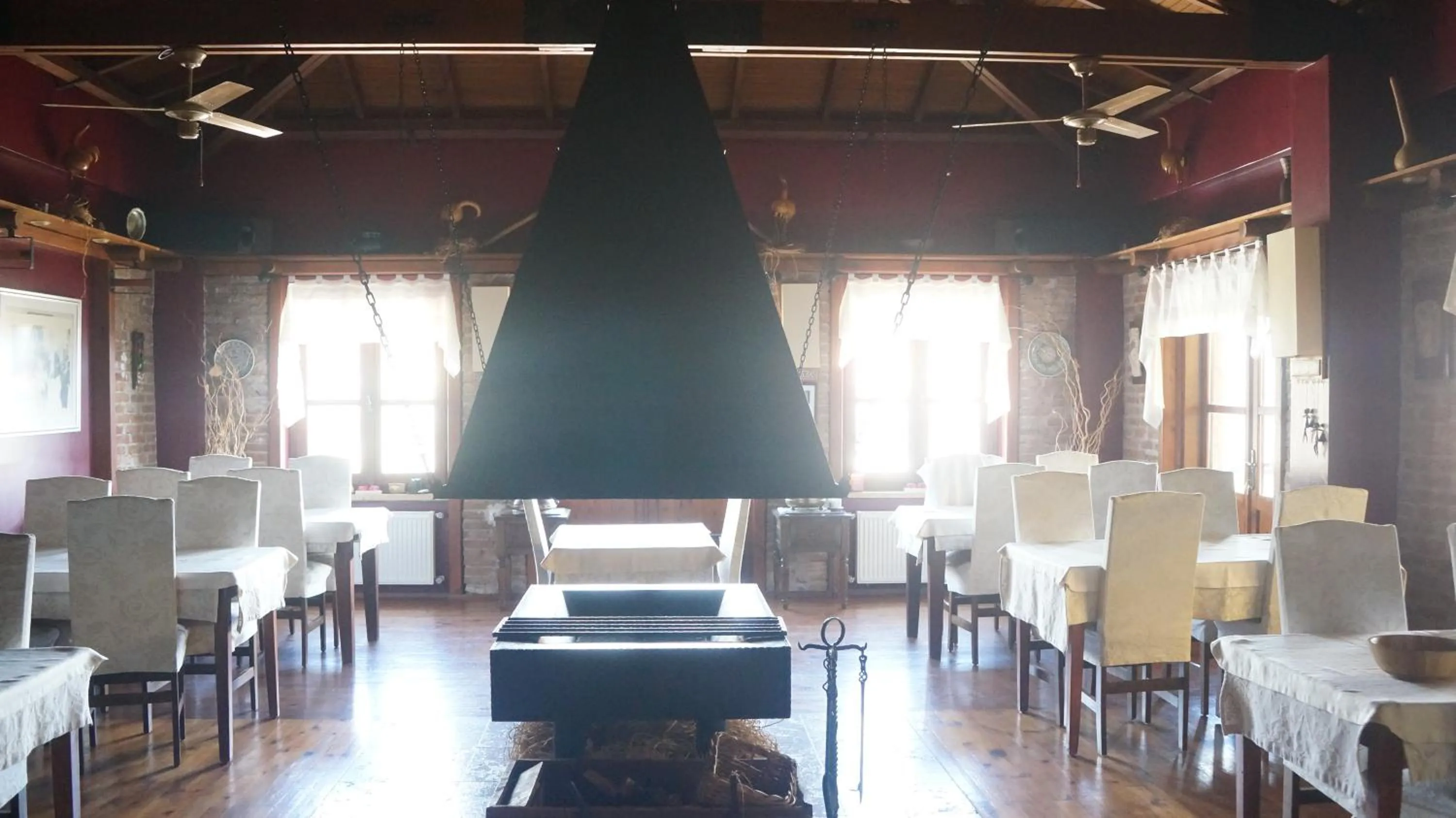 Restaurant/places to eat in Kisik Konagi