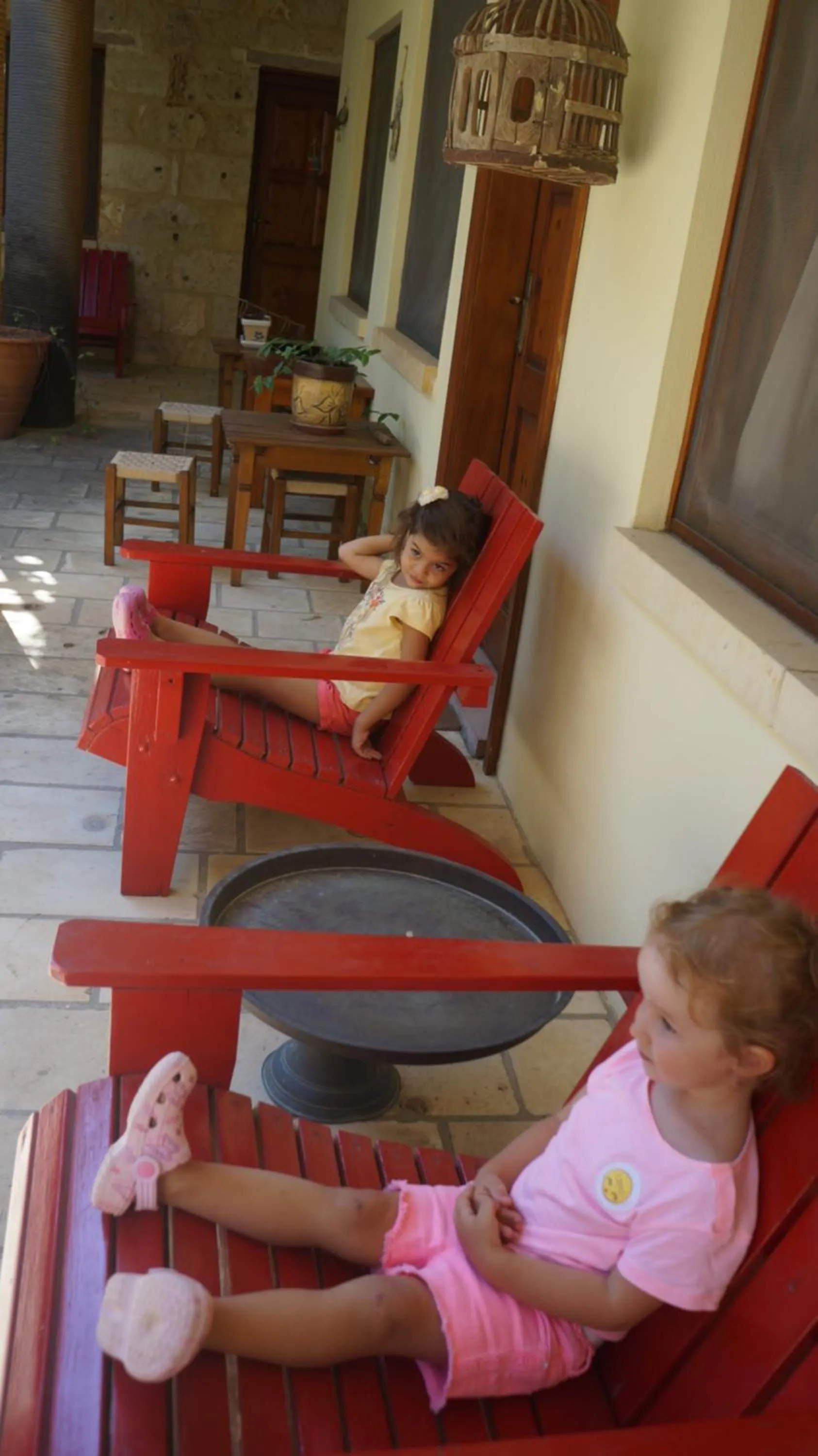 children in Kisik Konagi