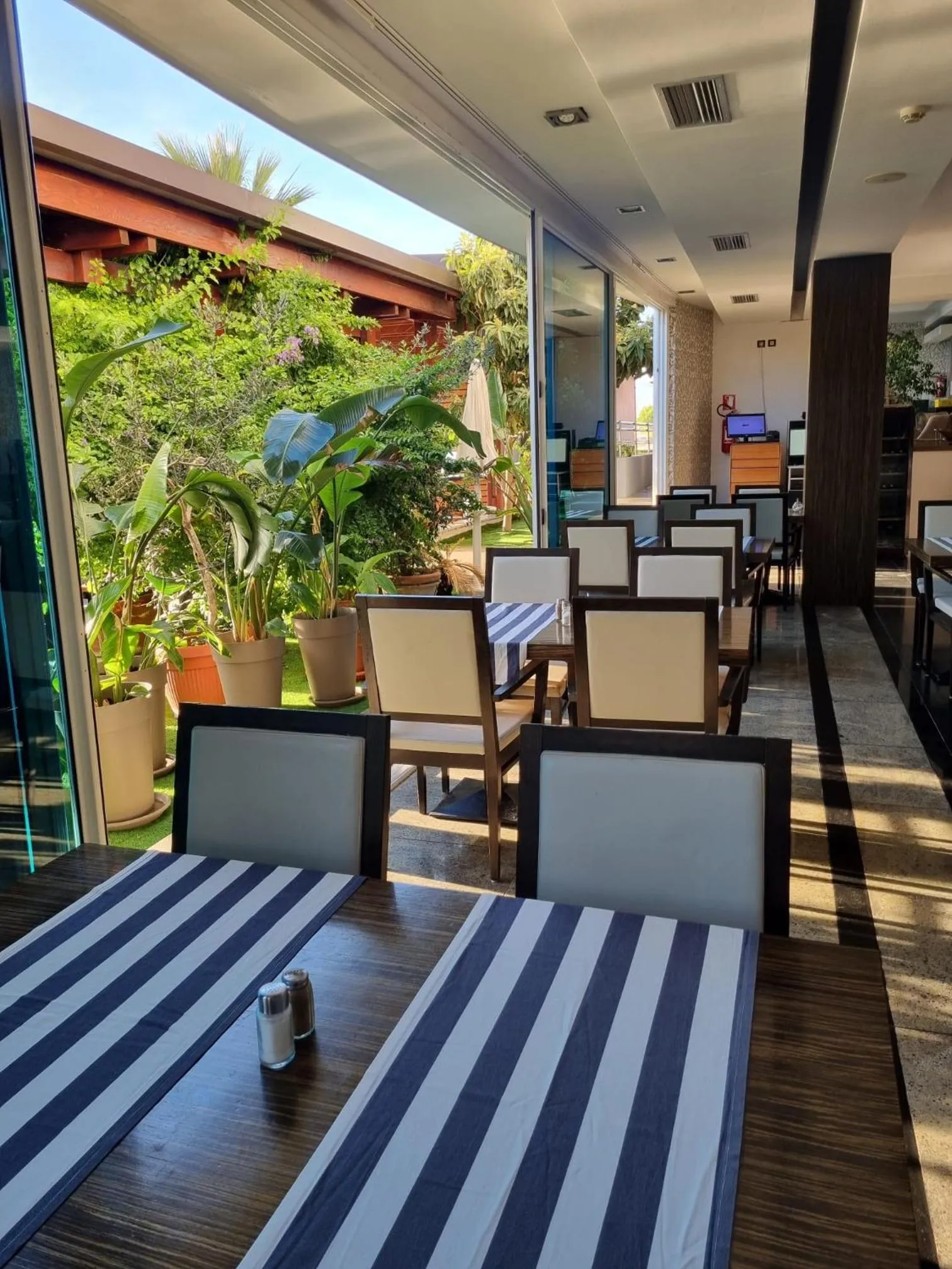 Breakfast in Hotel Jona