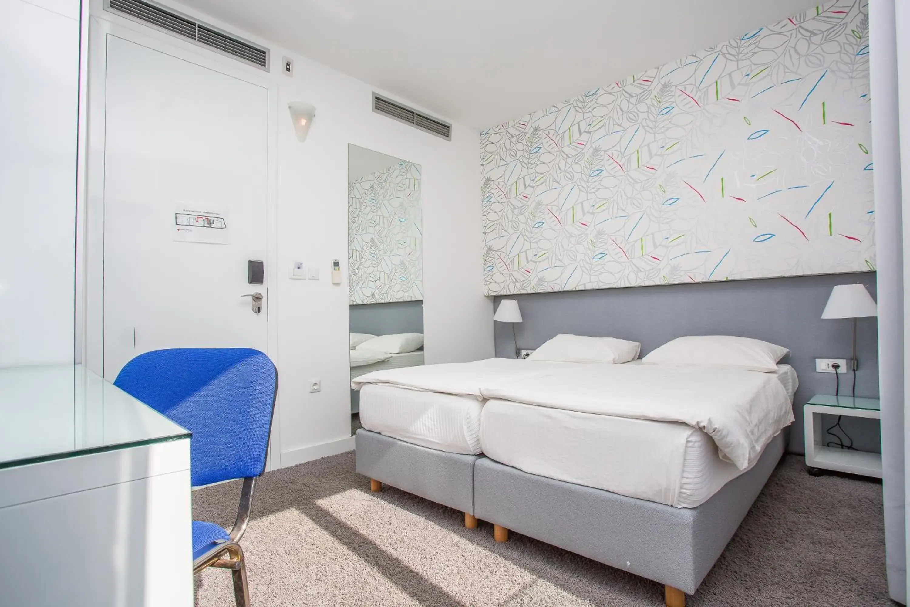 Standard Double or Twin Room in Hotel Jona Standard Double or Twin Room in Hotel Jona