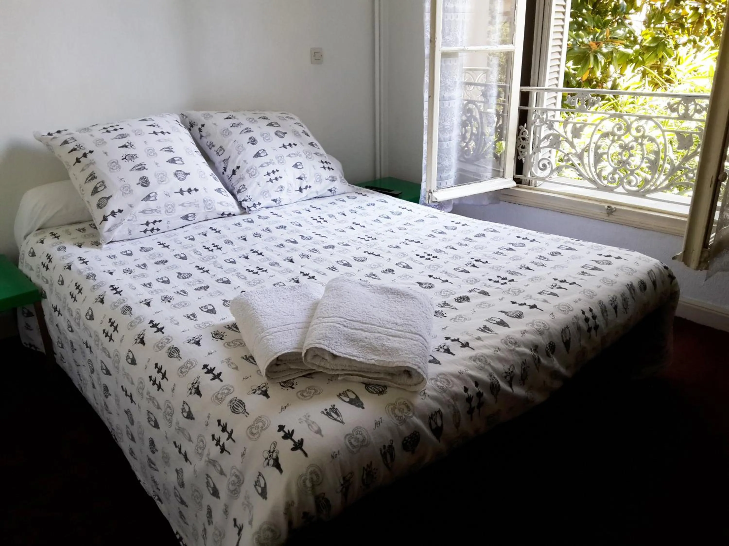 Bedroom in Hôtel Belle Meunière