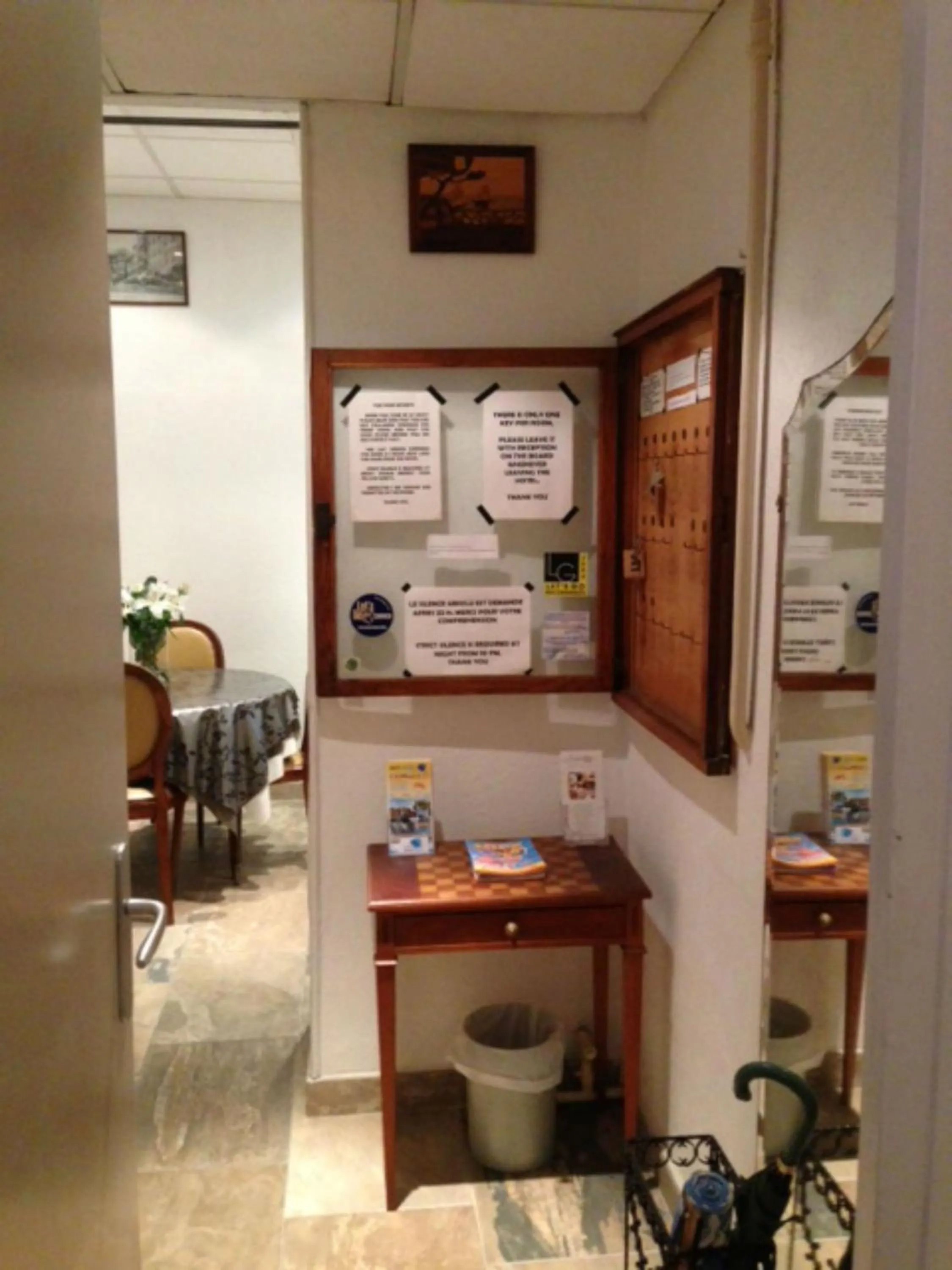 Decorative detail in Hôtel Belle Meunière