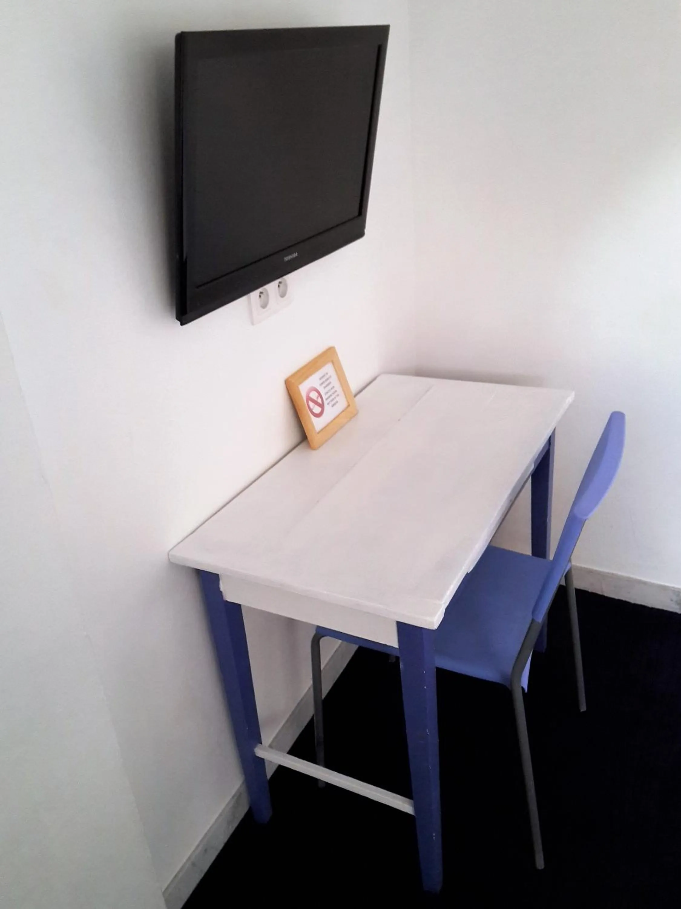 Bedroom in Hôtel Belle Meunière