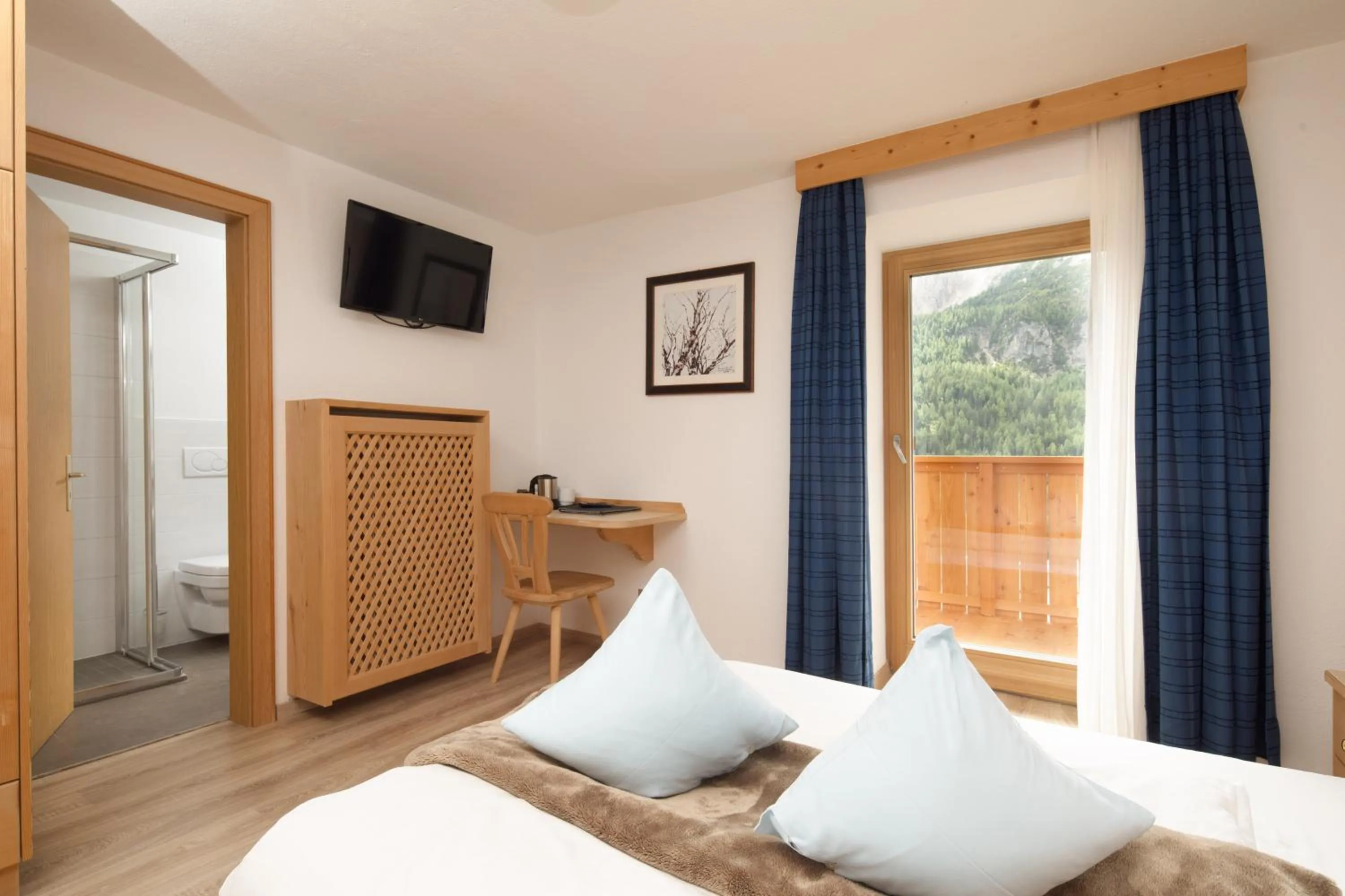 Photo of the whole room, Bed in Declara B&B and apartaments