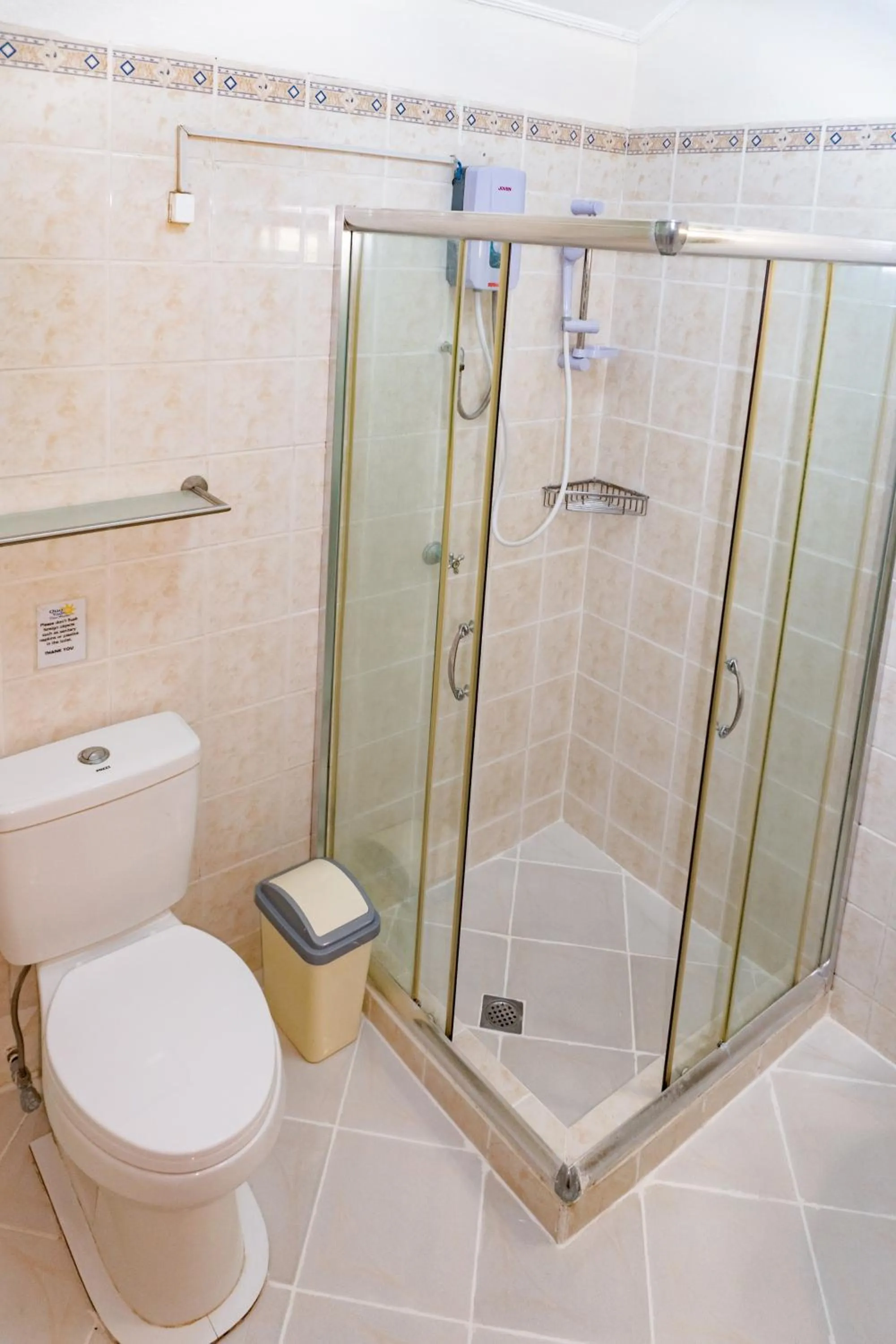 Shower in Quo Vadis Dive Resort