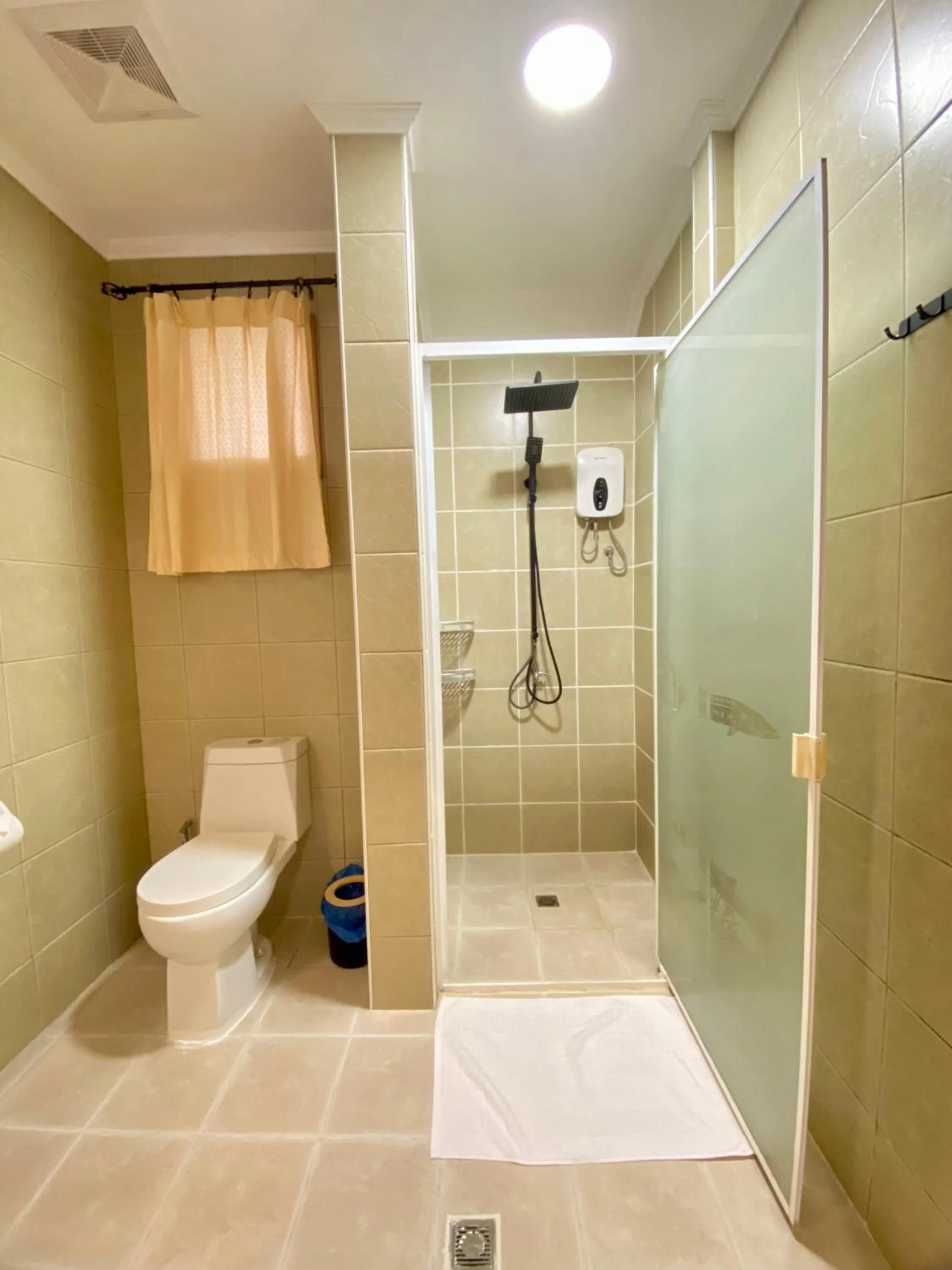 Bathroom in Quo Vadis Dive Resort