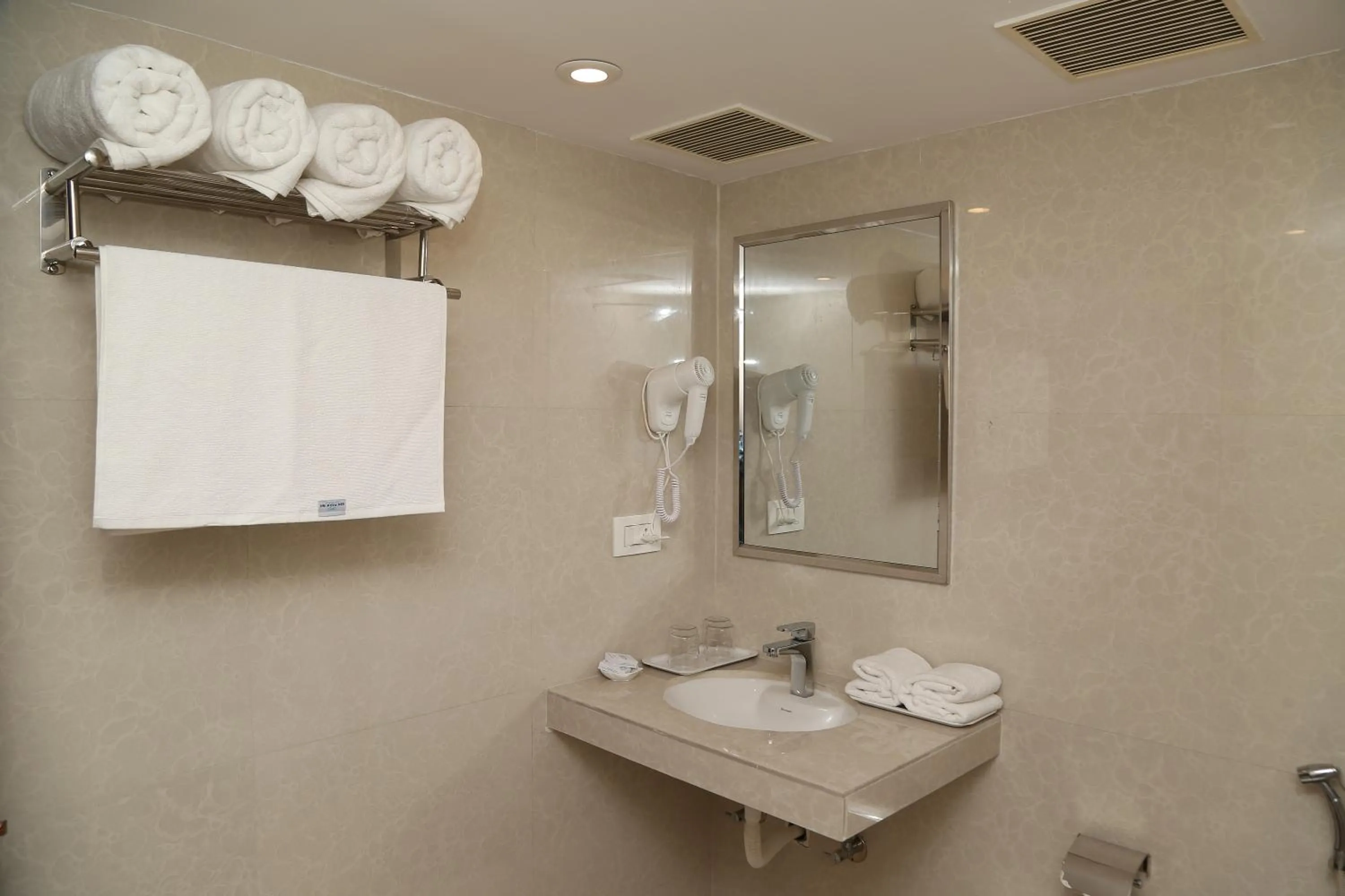 Bathroom in Sbk Park Inn