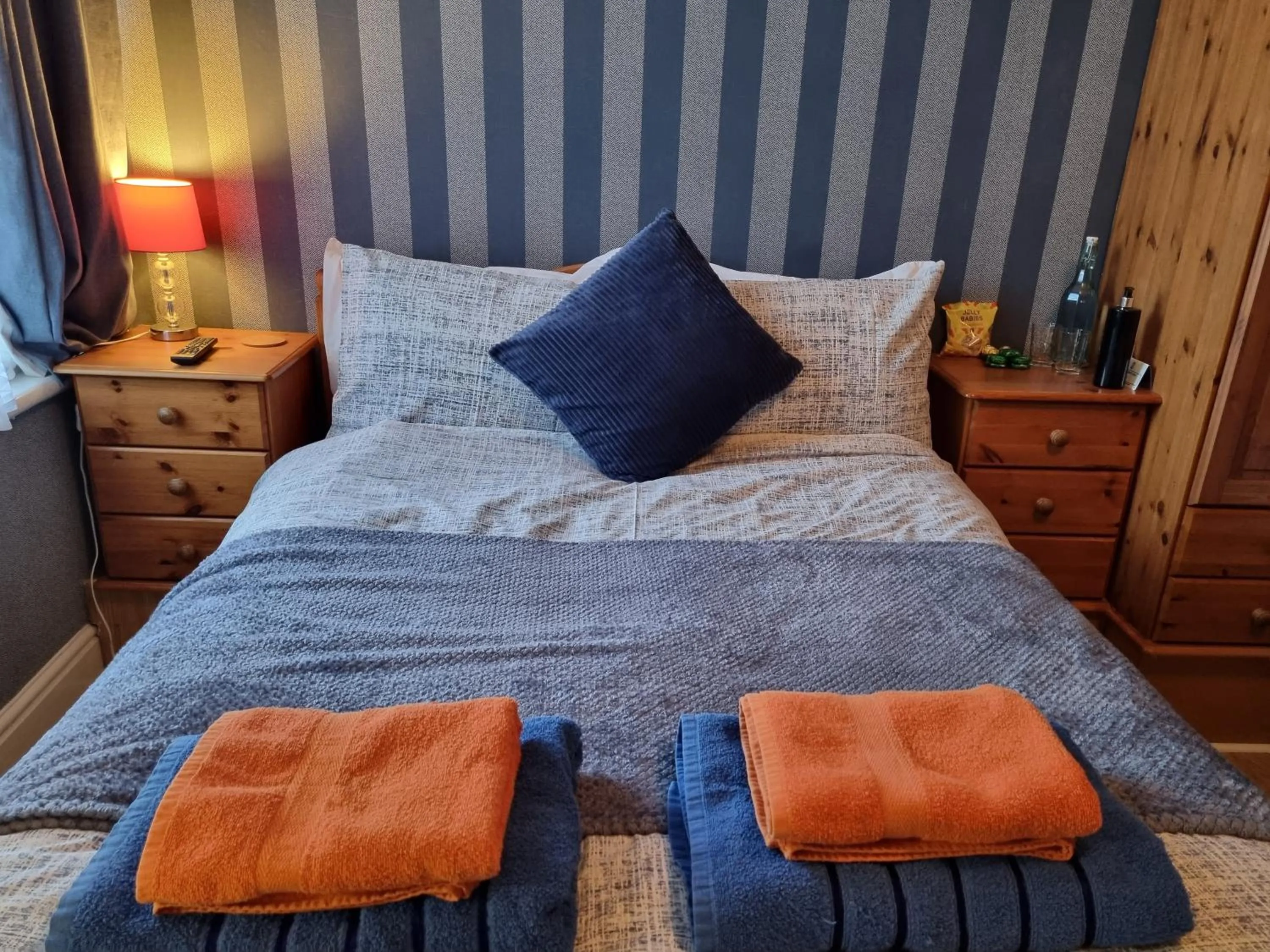 Bed in Sirocco Blues Guest House