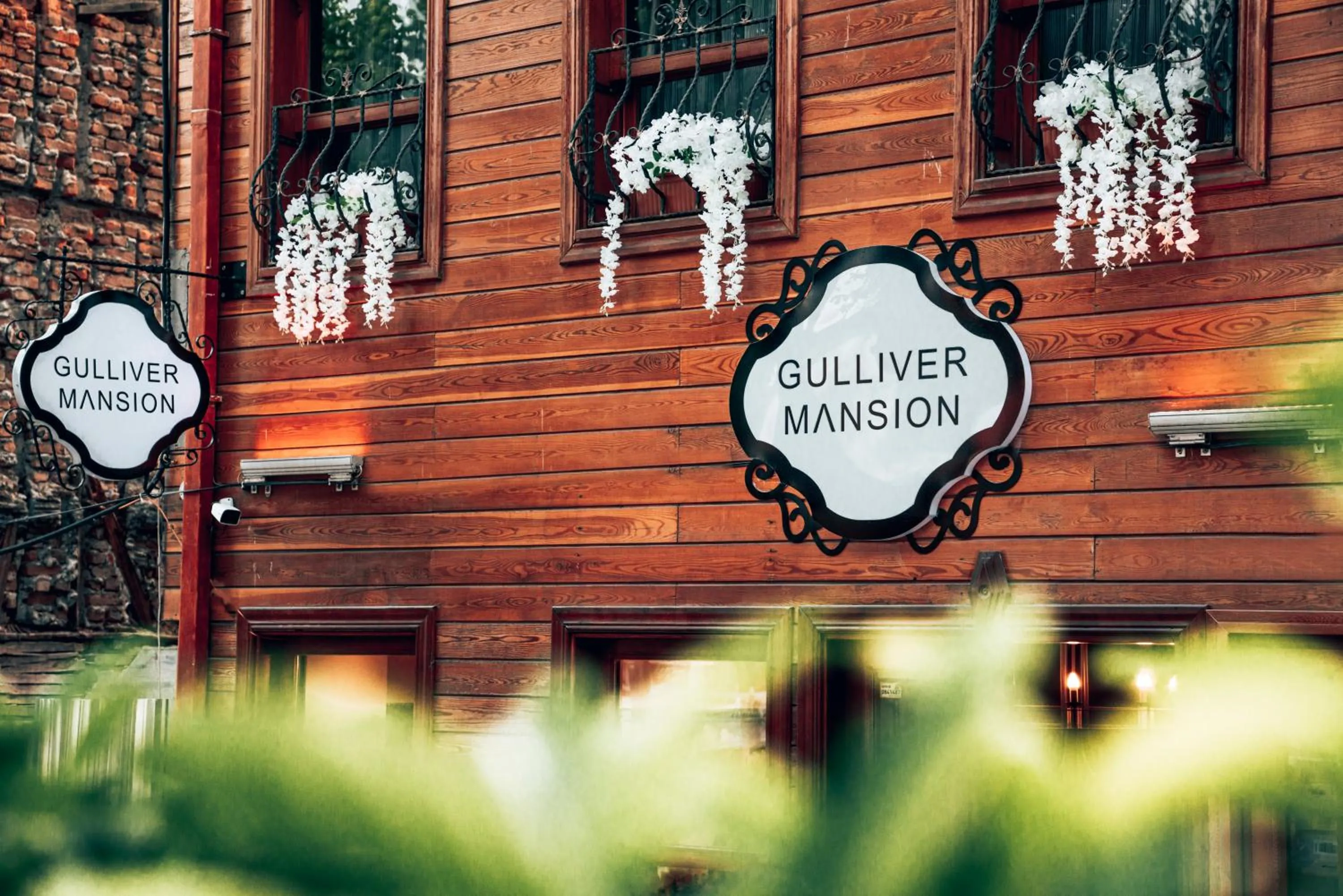 Property building in Gulliver Mansion Hotel