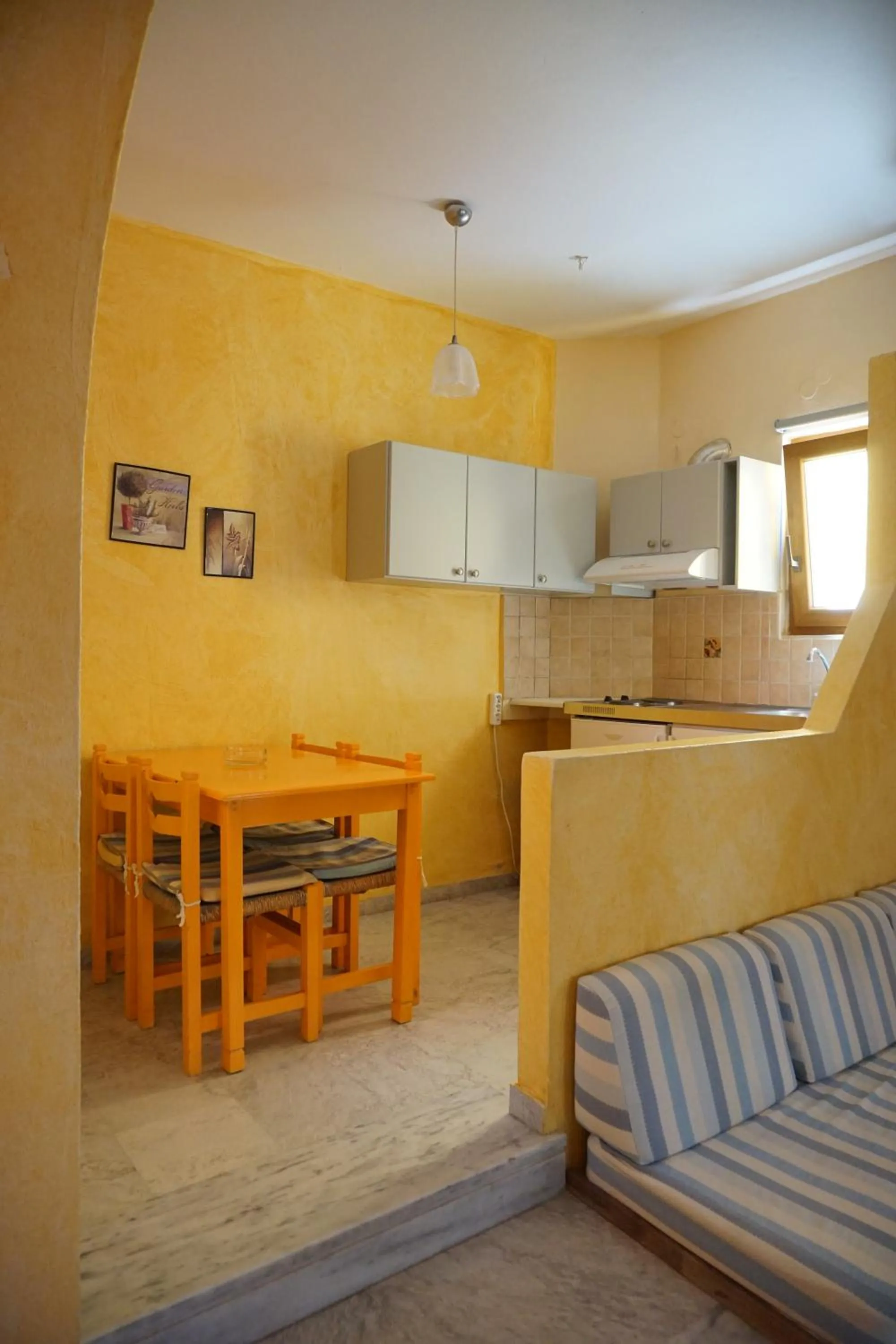 kitchen in Katerini Apartments Hotel