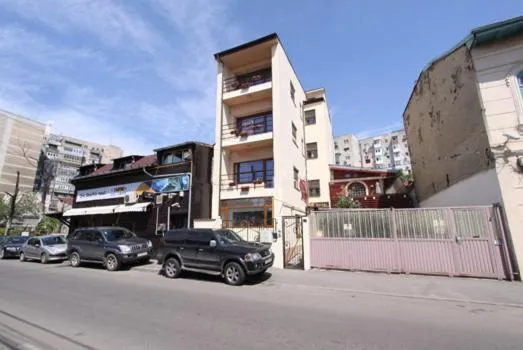 Facade/entrance in Ave Hotel Victoriei