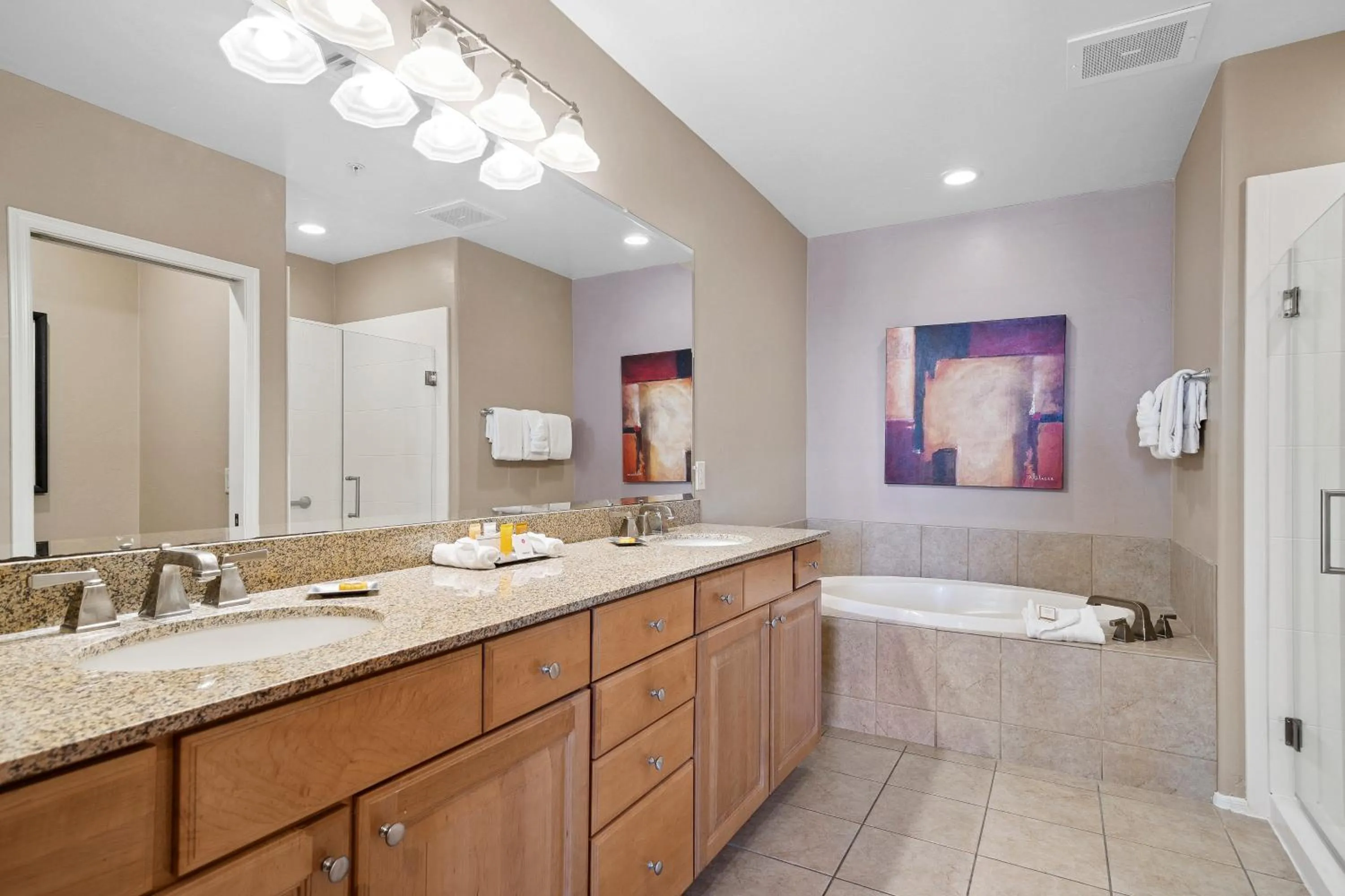 Bathroom in Canoa Ranch Golf Resort