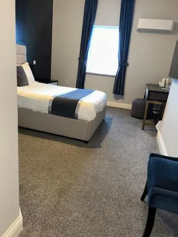 Bedroom, Bed in The Royal Hotel - Clacton On Sea