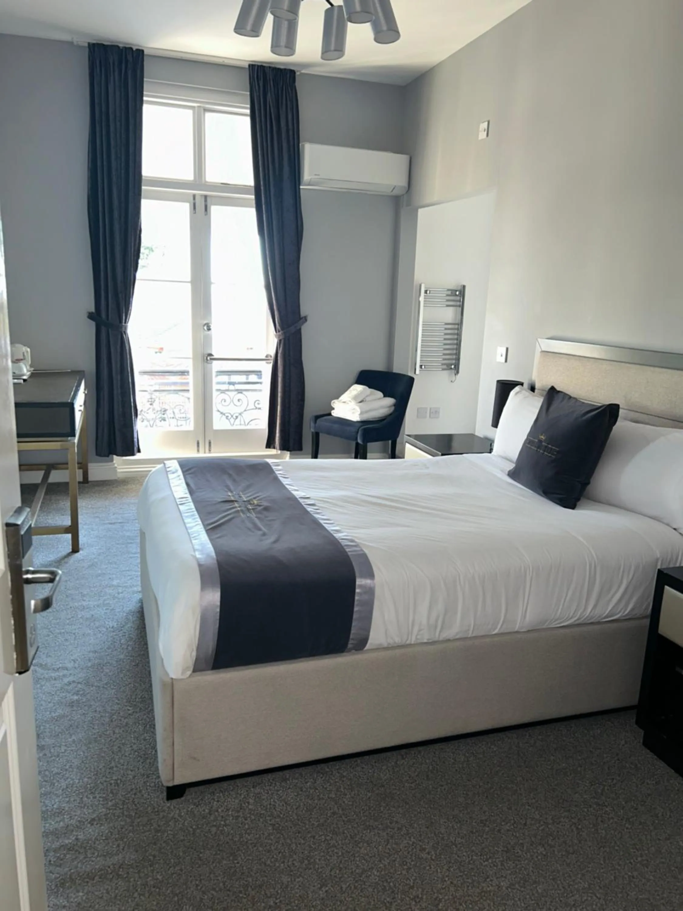 Bed in The Royal Hotel - Clacton On Sea