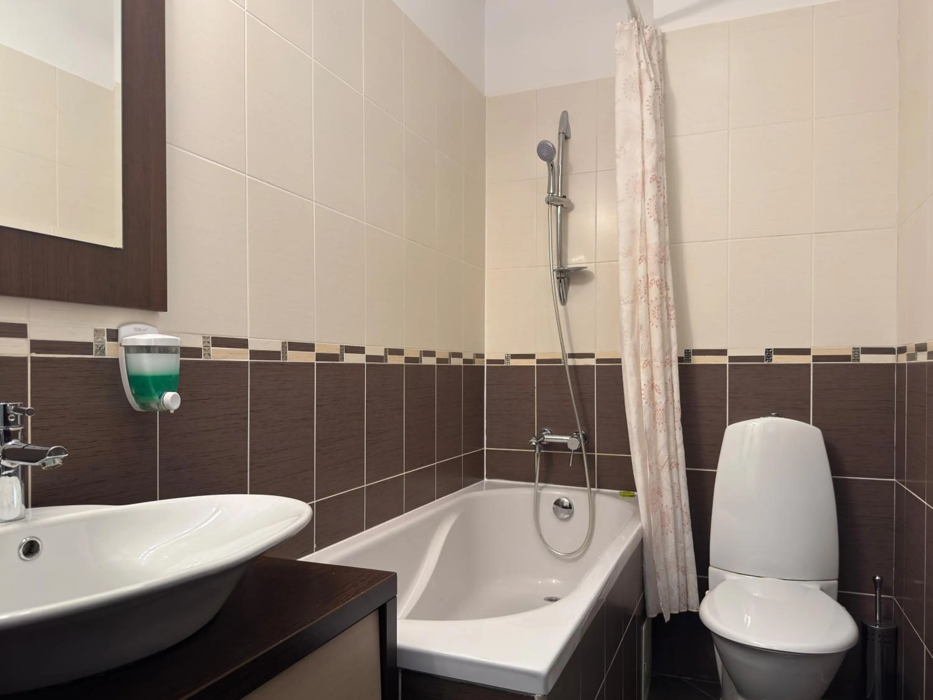 Bathroom in Monte Carlo Palace Suites