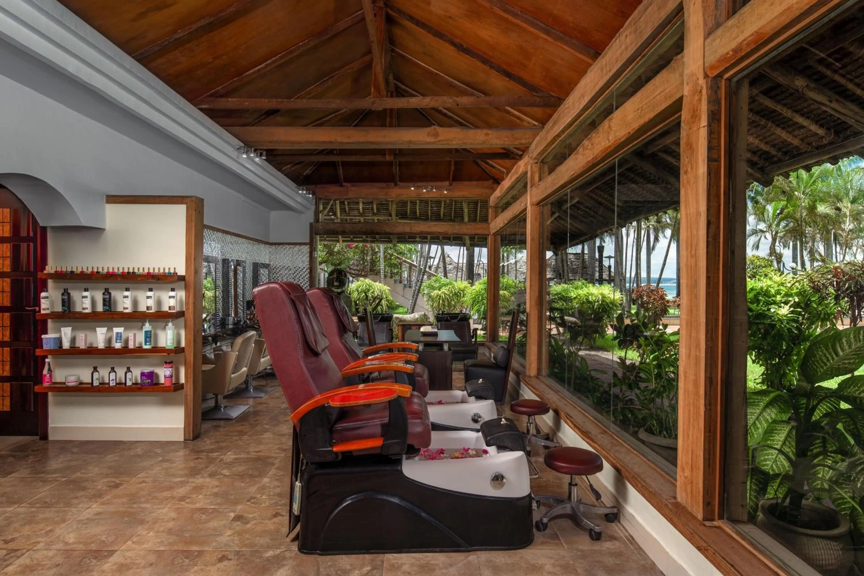 Spa and wellness centre/facilities in Delta Hotels by Marriott Dar es Salaam