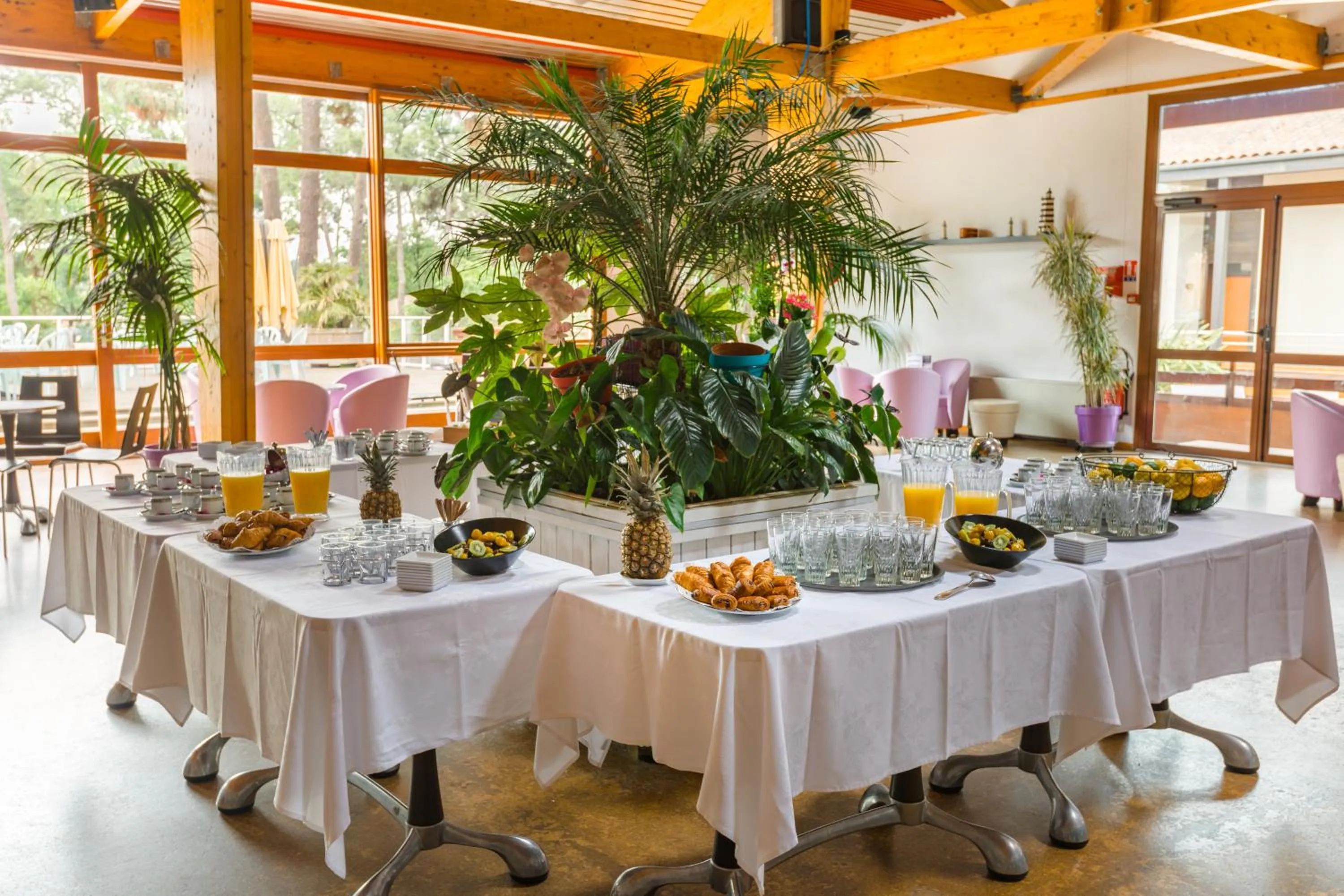 Restaurant/places to eat in Azureva Ronce les Bains