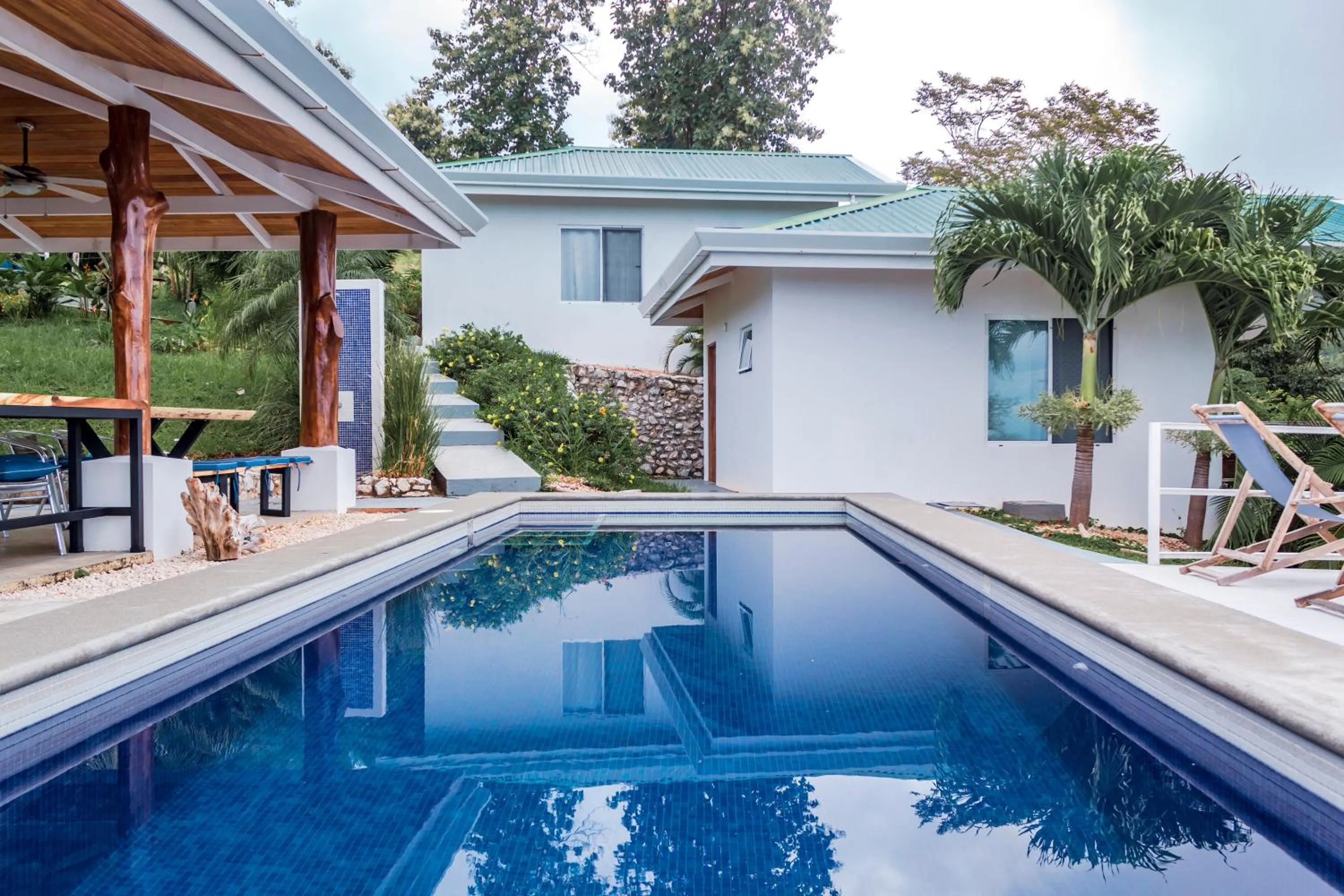 Swimming pool in Lodge Las Estrellas de Samara - Ocean View