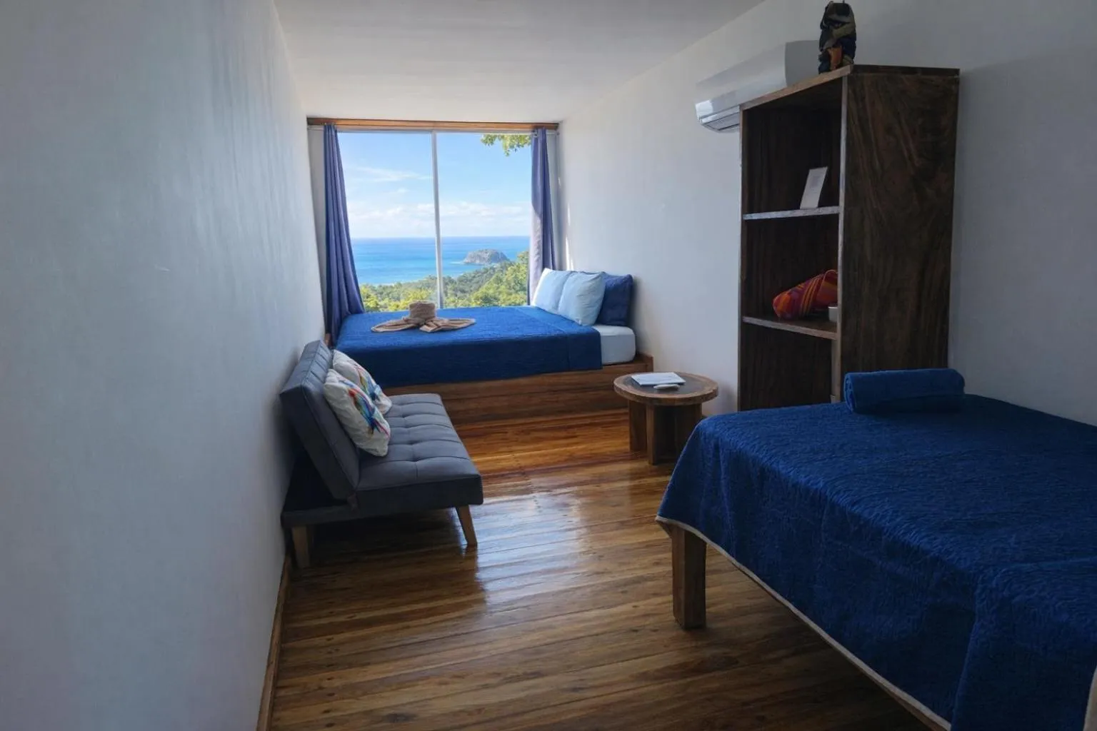 Living room, Bed in Lodge Las Estrellas de Samara - Ocean View