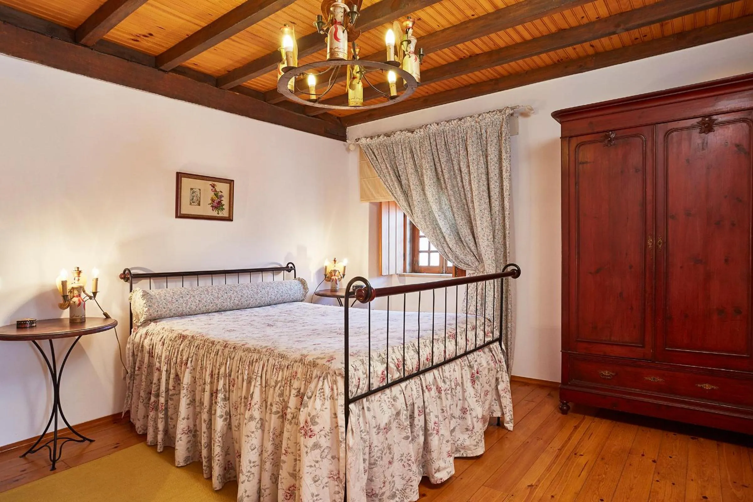 Bedroom, Bed in Casa D Obidos