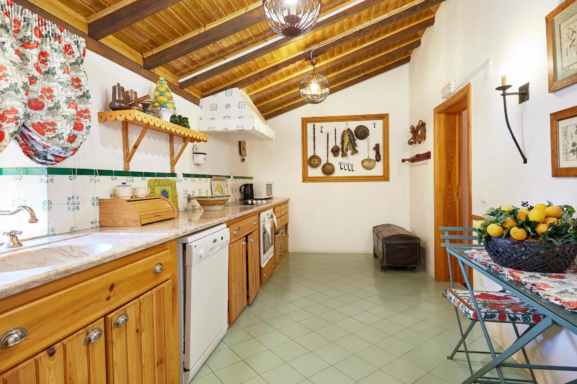 Kitchen or kitchenette in Casa D Obidos