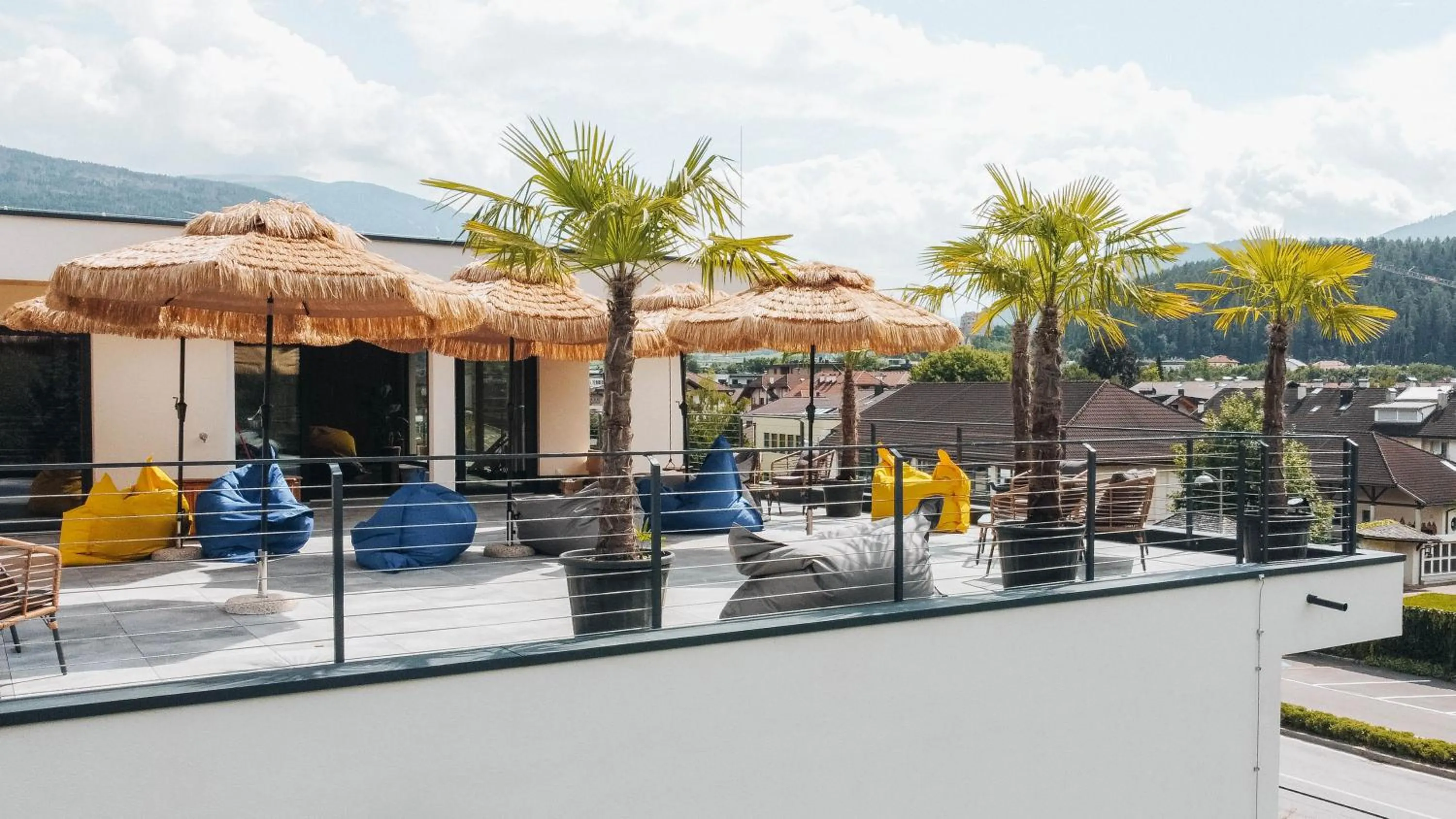 Balcony/Terrace in Hotel Wochtla Buam Aktivhotel am Kronplatz mit Sauna